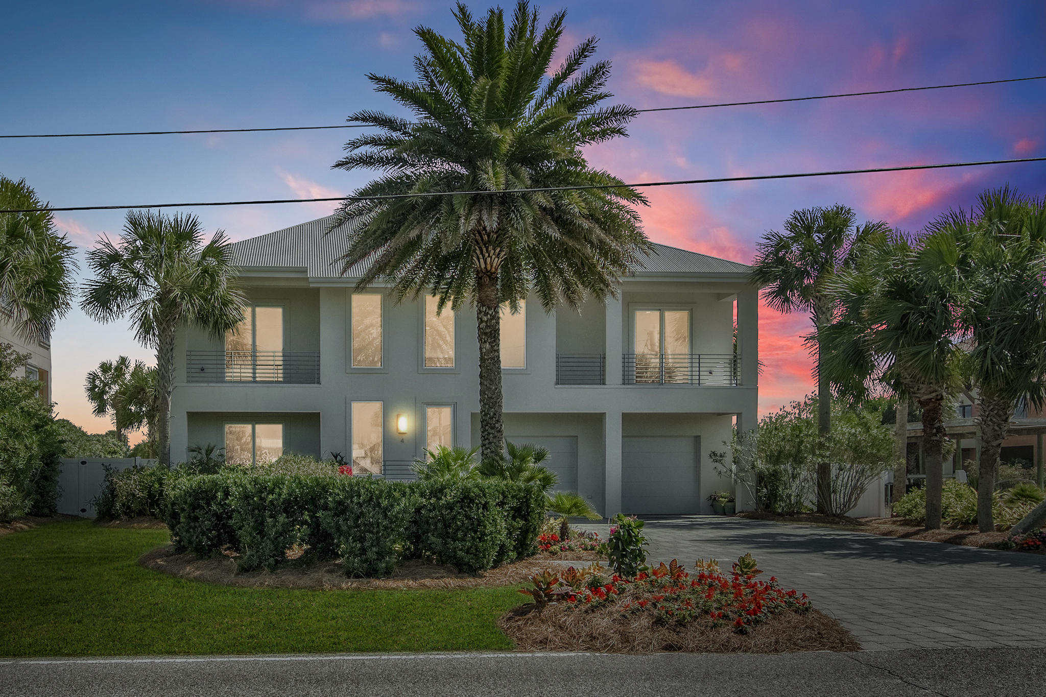 HOLIDAY ISLE LOT 12 BLK E - Residential