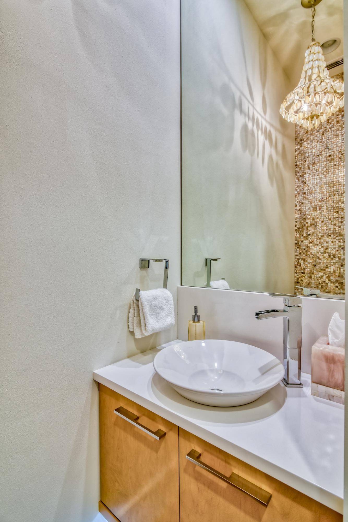 HOLIDAY ISLE LOT 12 BLK E - Residential