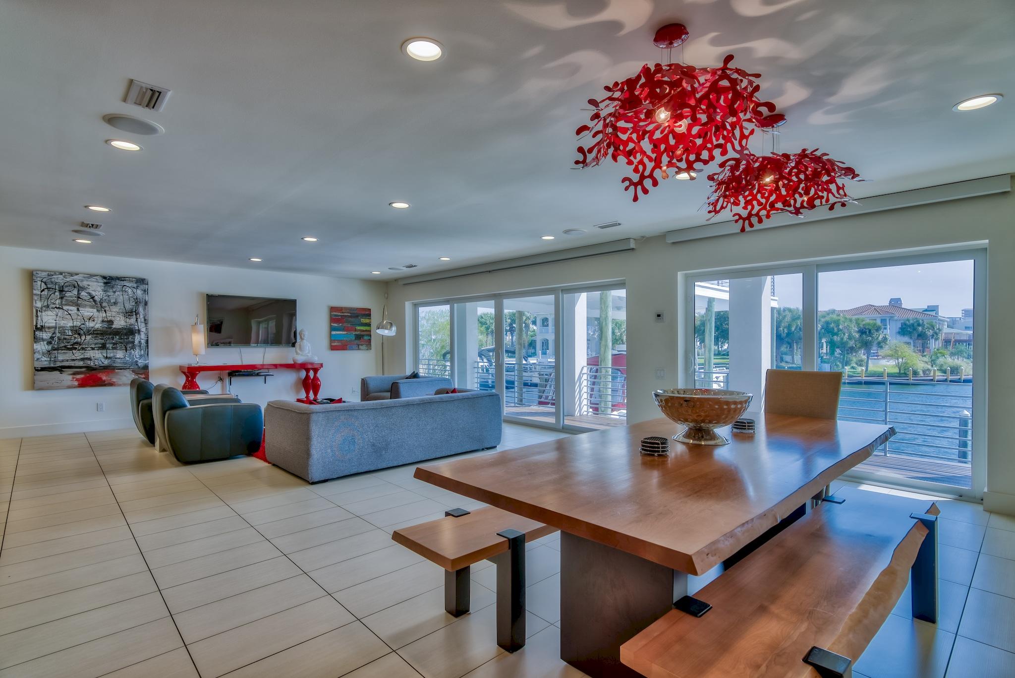 HOLIDAY ISLE LOT 12 BLK E - Residential