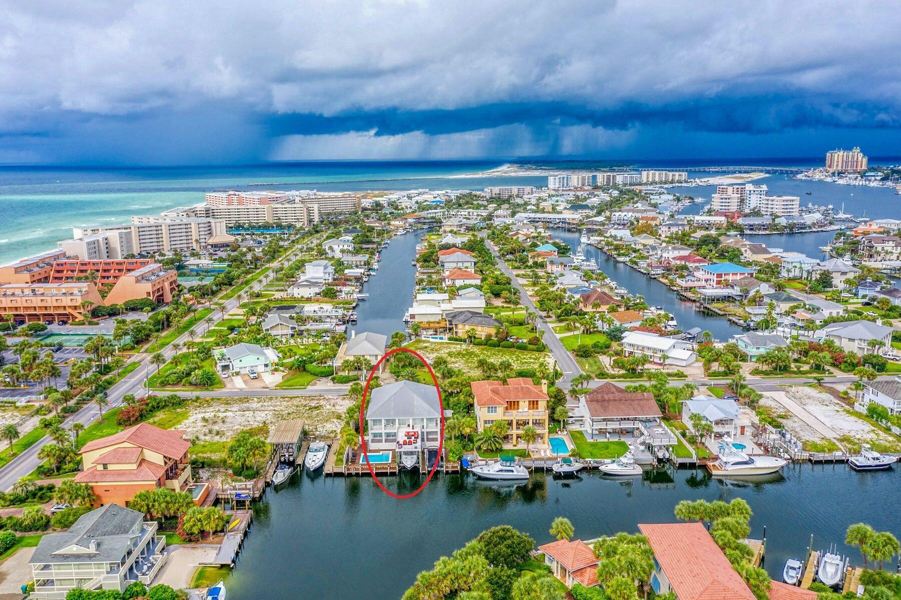 HOLIDAY ISLE LOT 12 BLK E - Residential