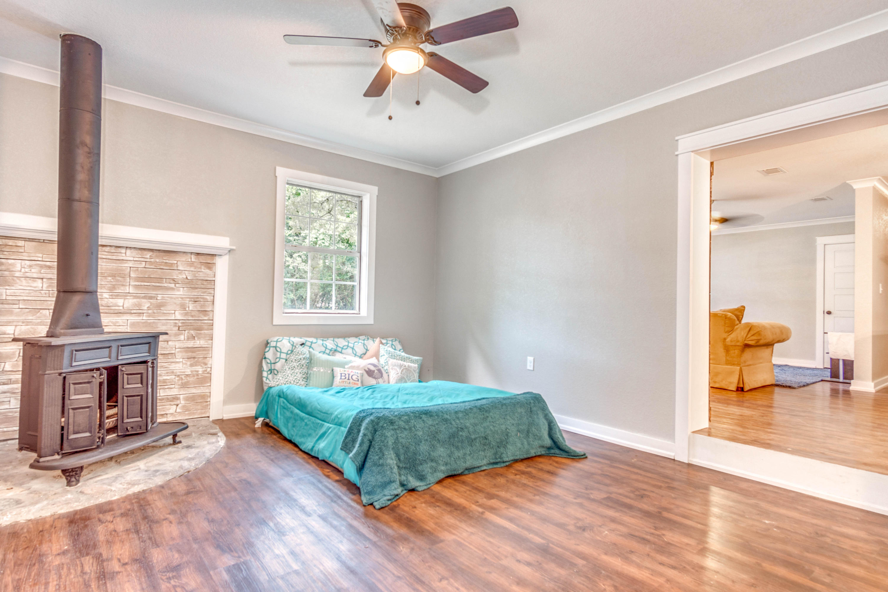 BELLA VISTA HEIGHTS - Residential