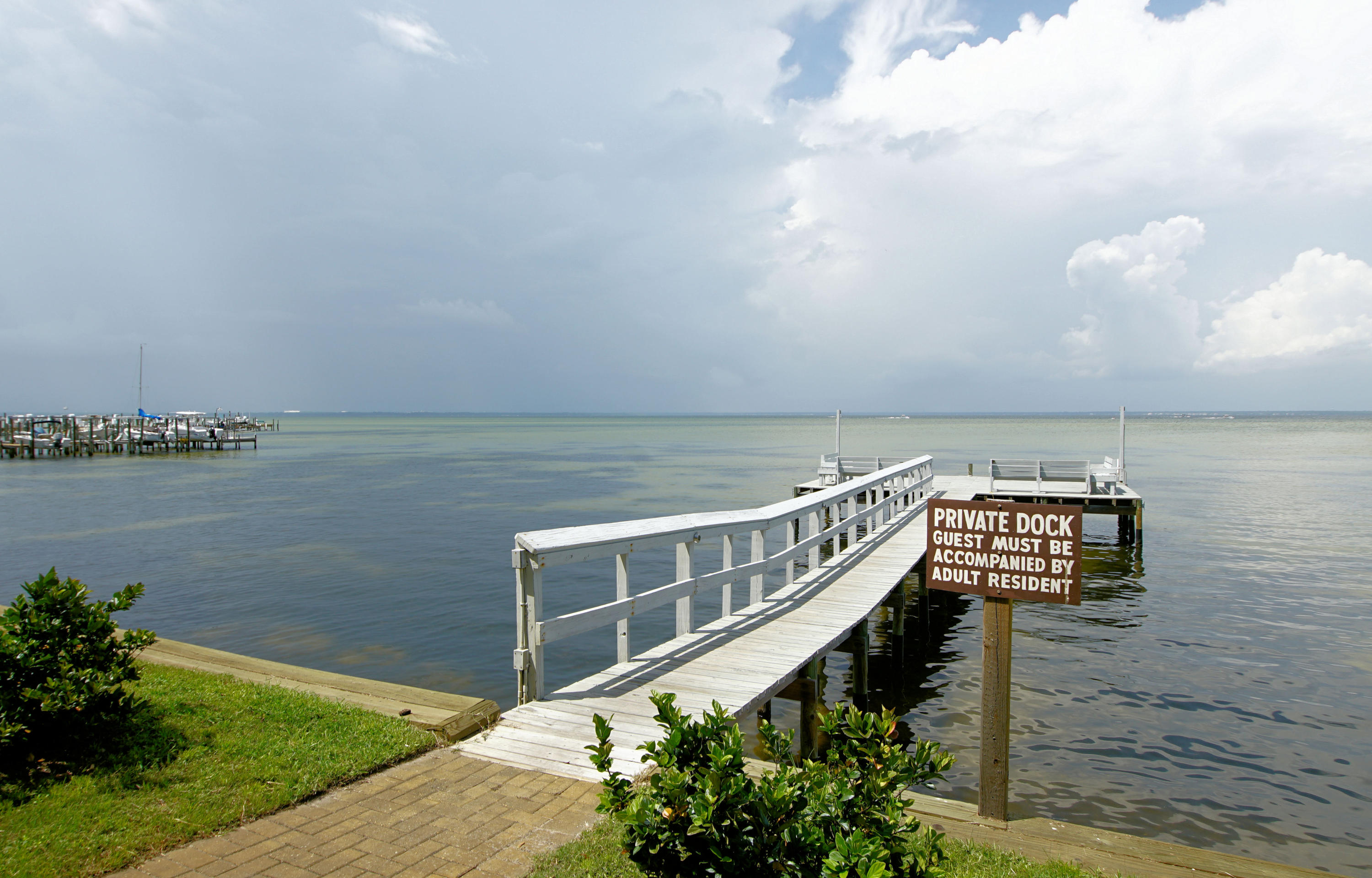 MOSSEY COVE T/H - Residential