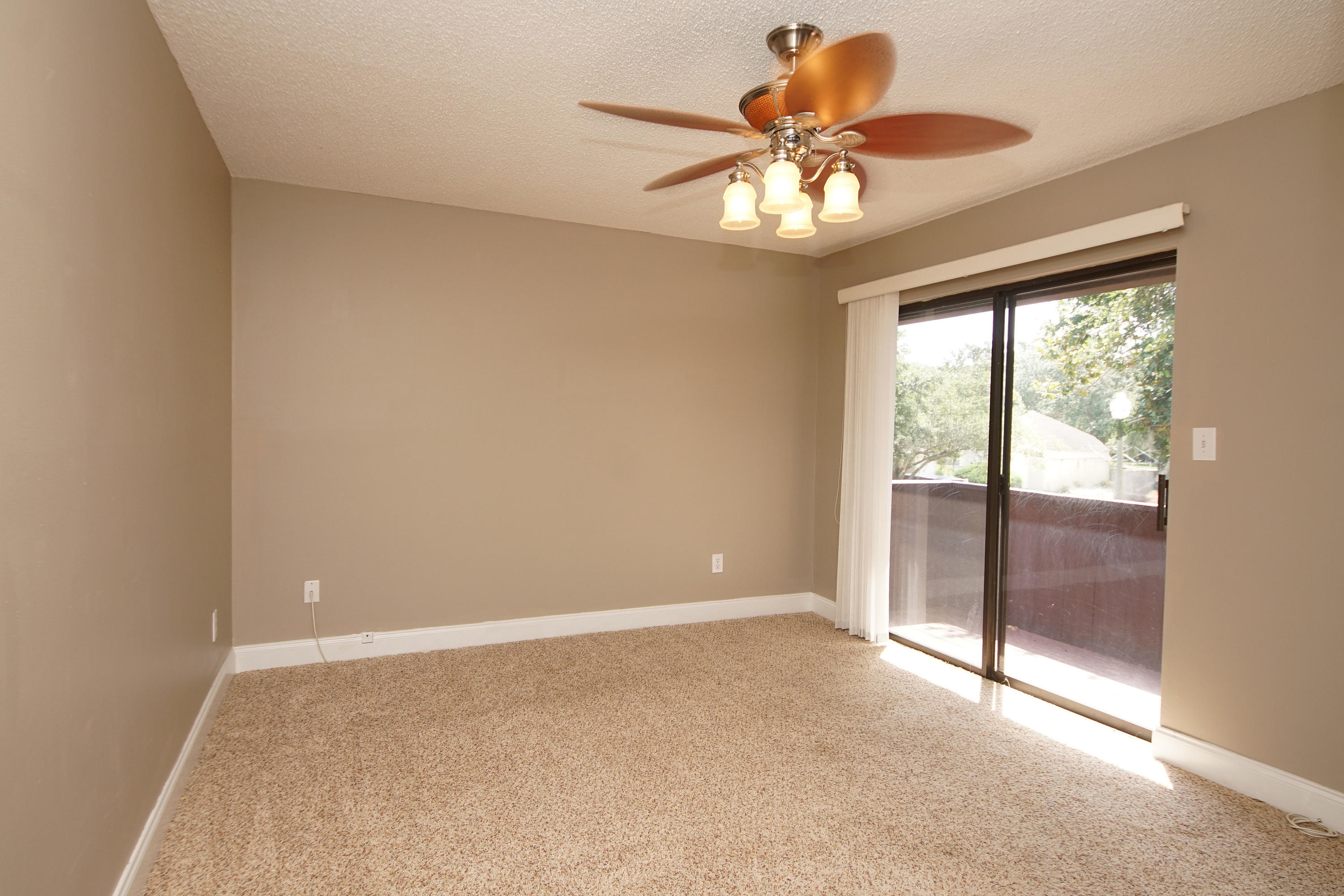 MOSSEY COVE T/H - Residential