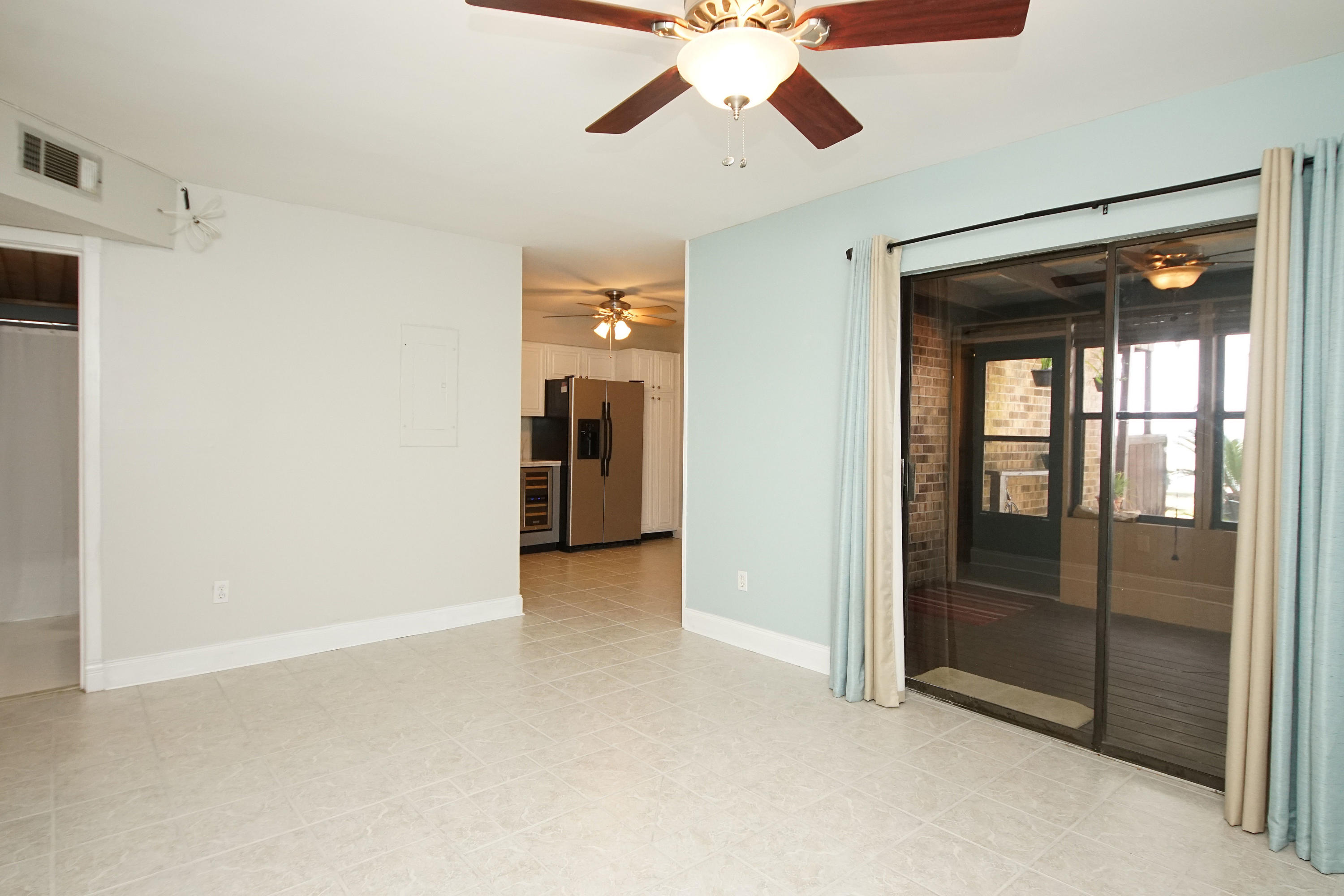 MOSSEY COVE T/H - Residential