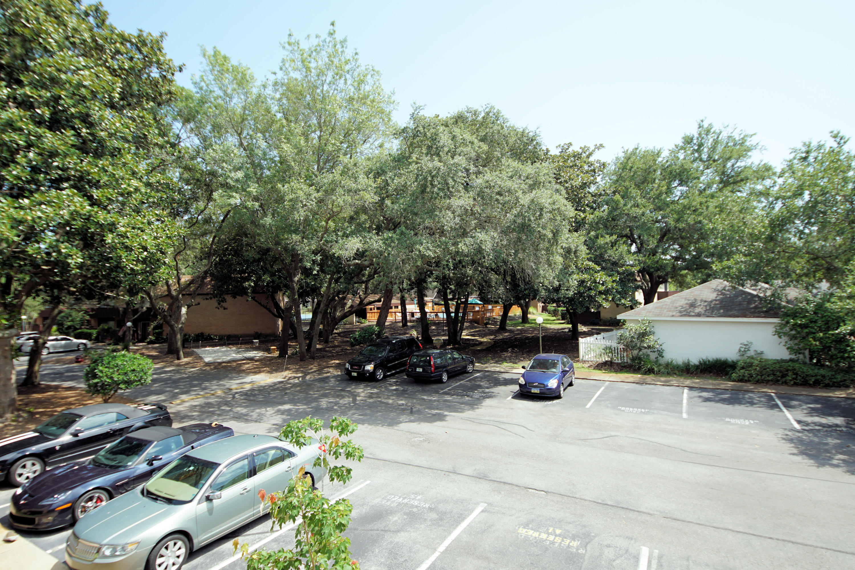 MOSSEY COVE T/H - Residential