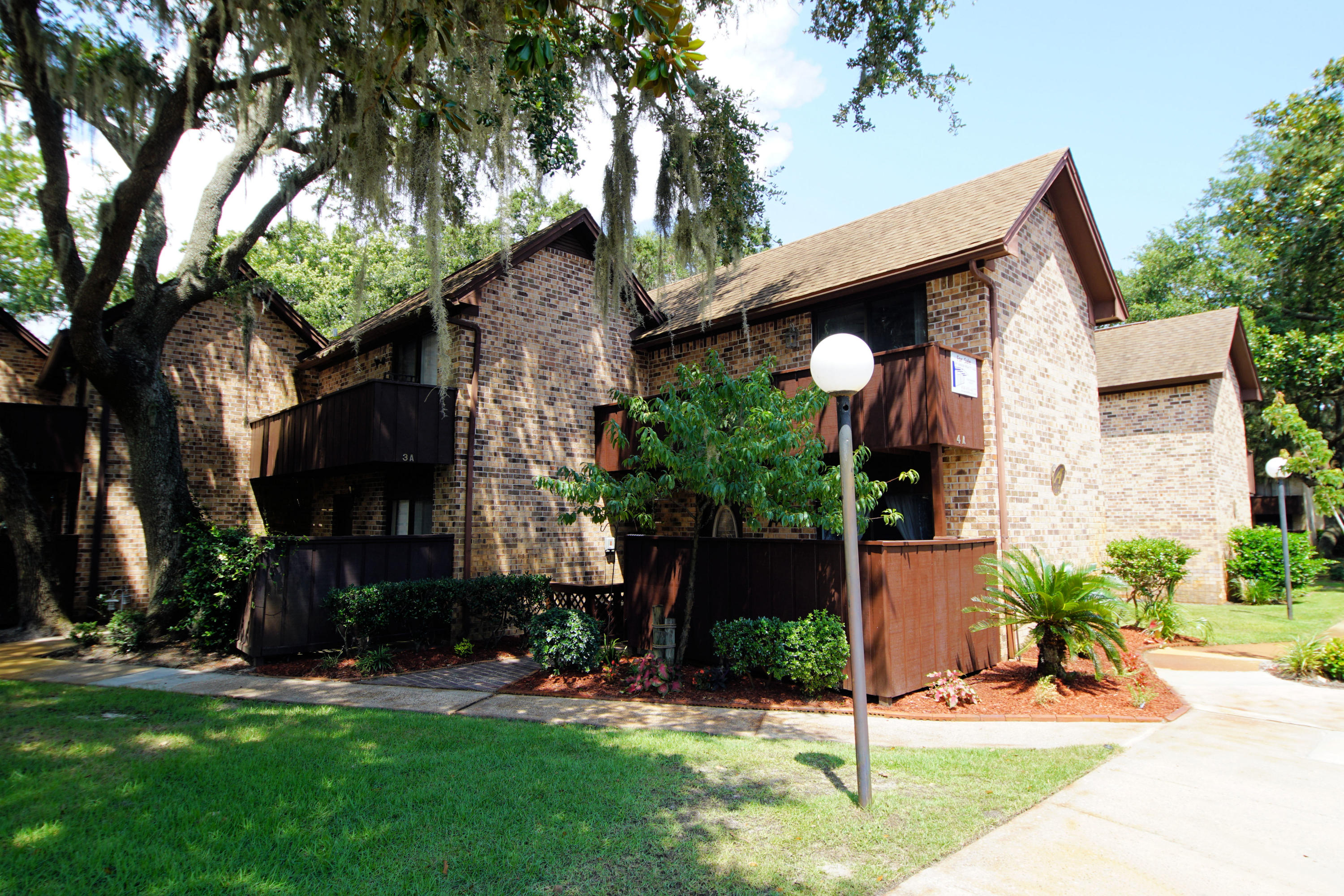 MOSSEY COVE T/H - Residential