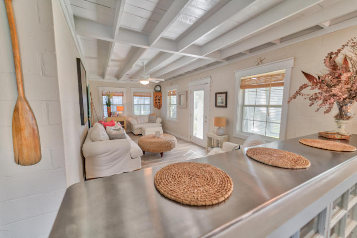 SANTA MONICA BEACH - Residential