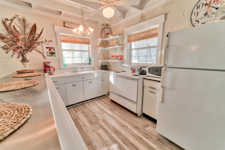 SANTA MONICA BEACH - Residential