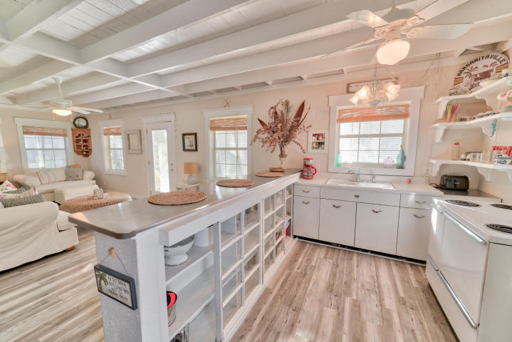 SANTA MONICA BEACH - Residential