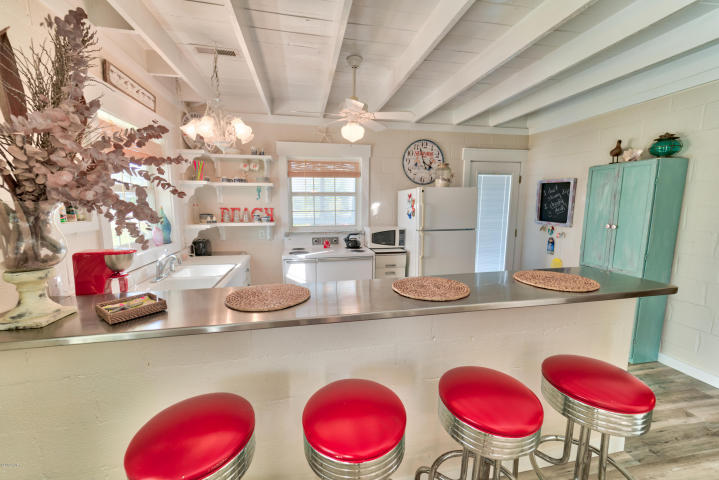 SANTA MONICA BEACH - Residential