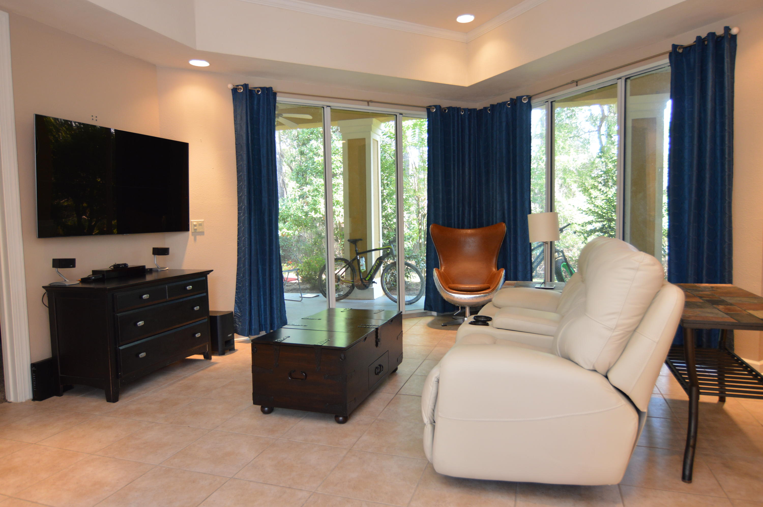 CRYSTAL COVE - Residential