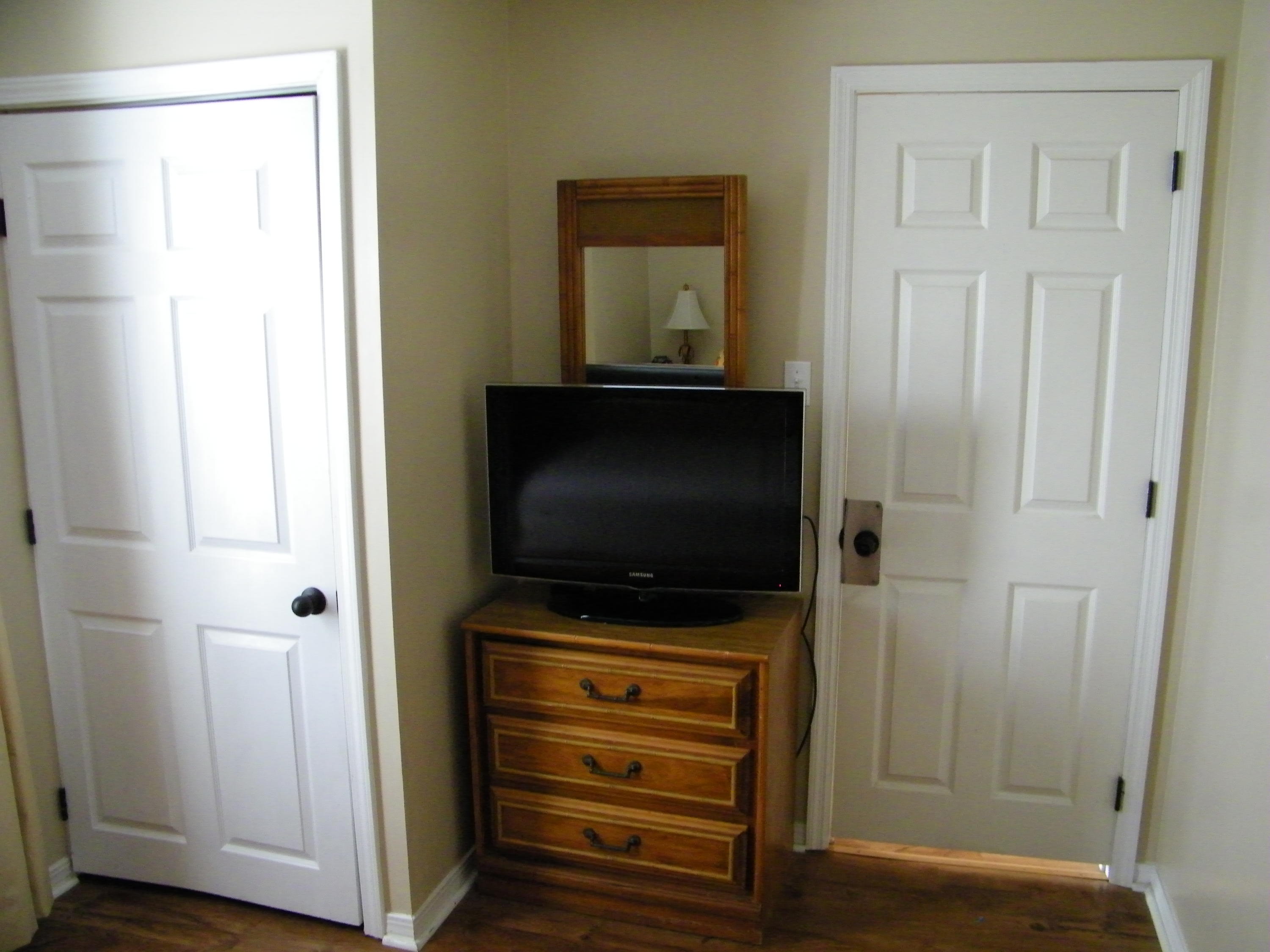 HERMITAGE CONDOMINIUM - Residential