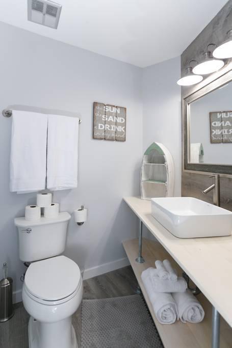 CRYSTAL VILLAGE 2 CONDO PH 2 - Residential Lease