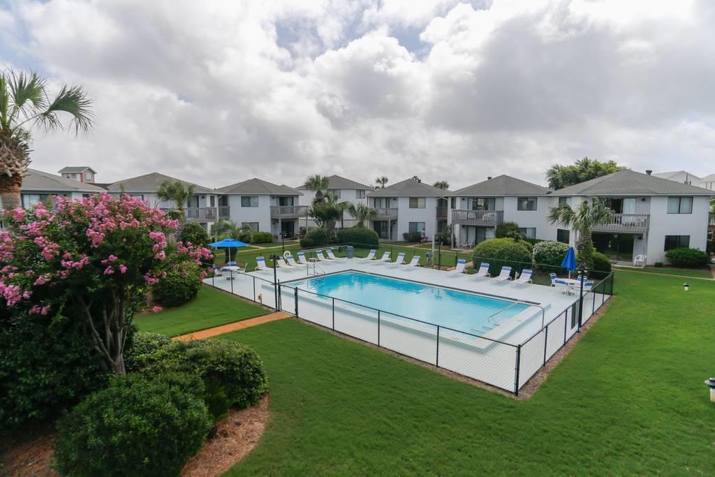 CRYSTAL VILLAGE 2 CONDO PH 2 - Residential Lease