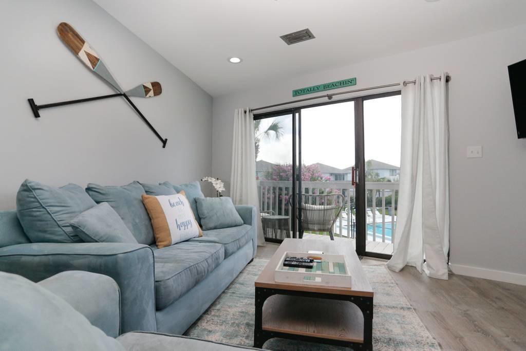 CRYSTAL VILLAGE 2 CONDO PH 2 - Residential Lease