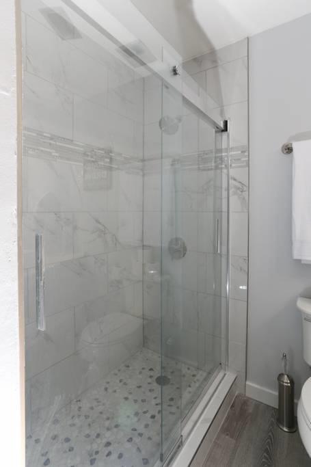 CRYSTAL VILLAGE 2 CONDO PH 2 - Residential Lease