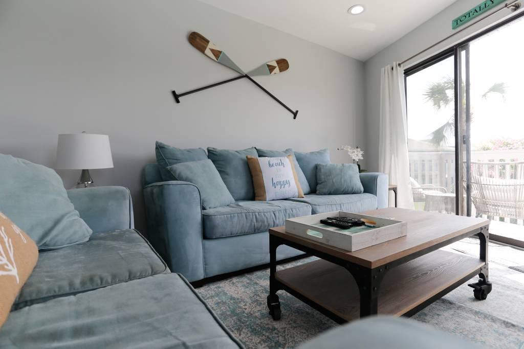 CRYSTAL VILLAGE 2 CONDO PH 2 - Residential Lease