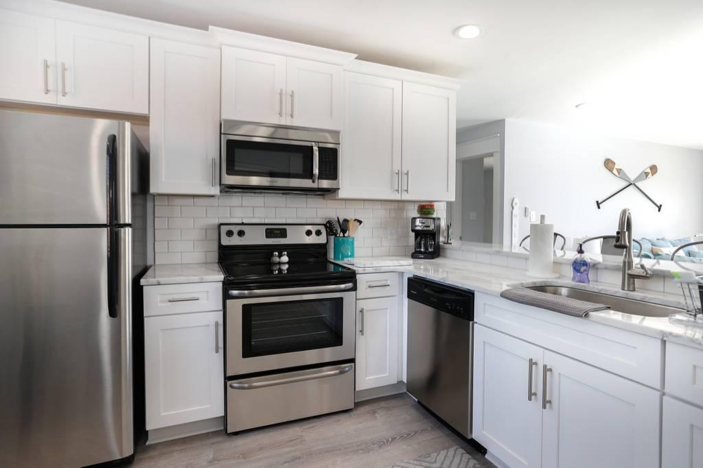 CRYSTAL VILLAGE 2 CONDO PH 2 - Residential Lease