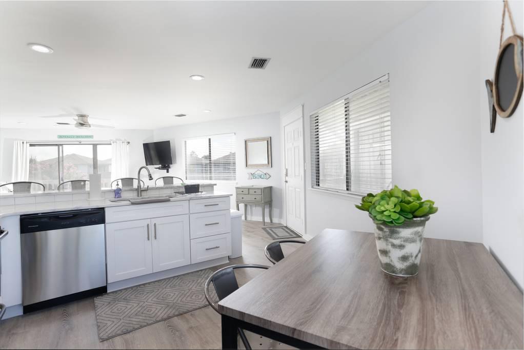 CRYSTAL VILLAGE 2 CONDO PH 2 - Residential Lease