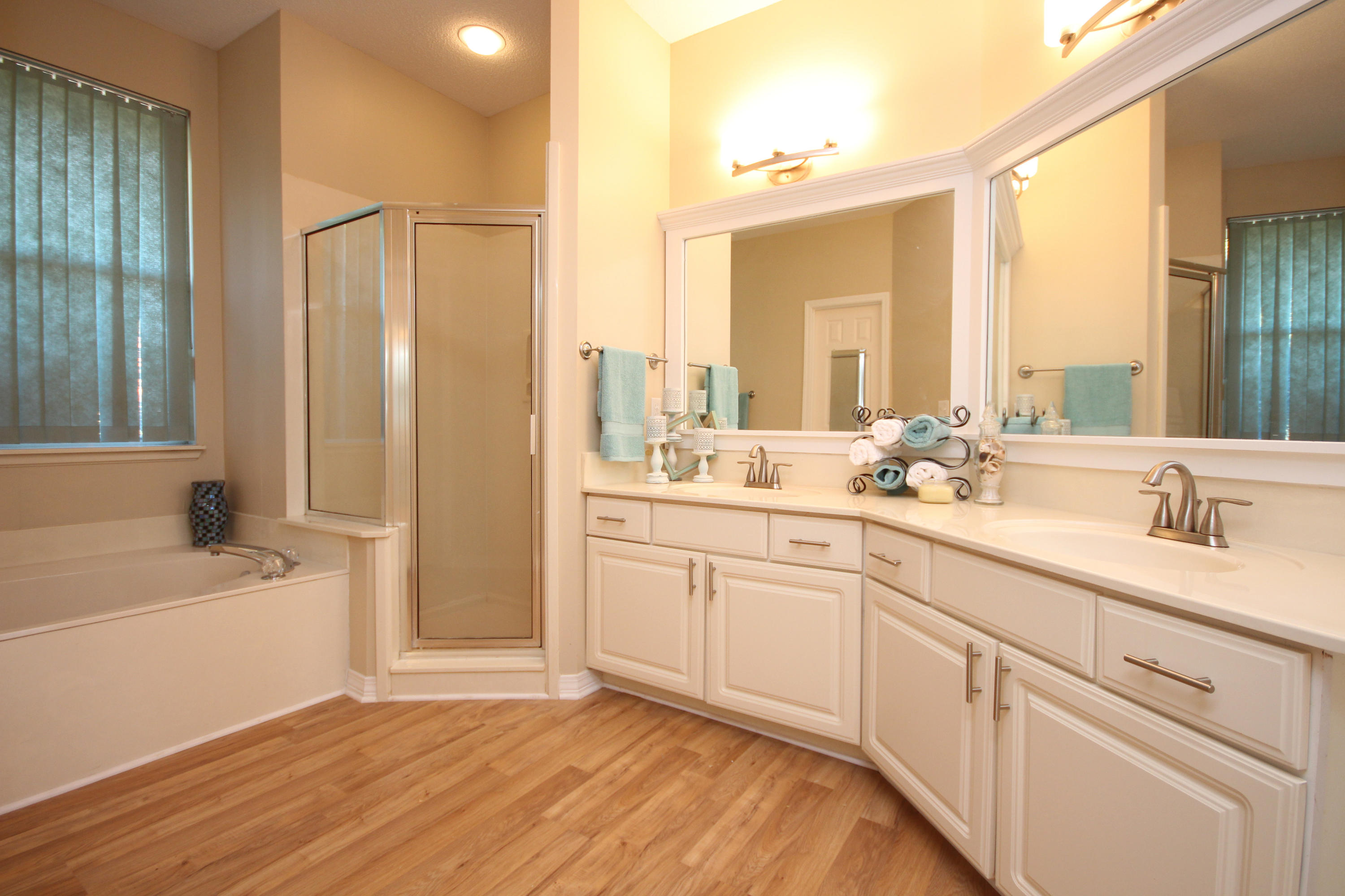 RIDGE WOOD MANOR - Residential