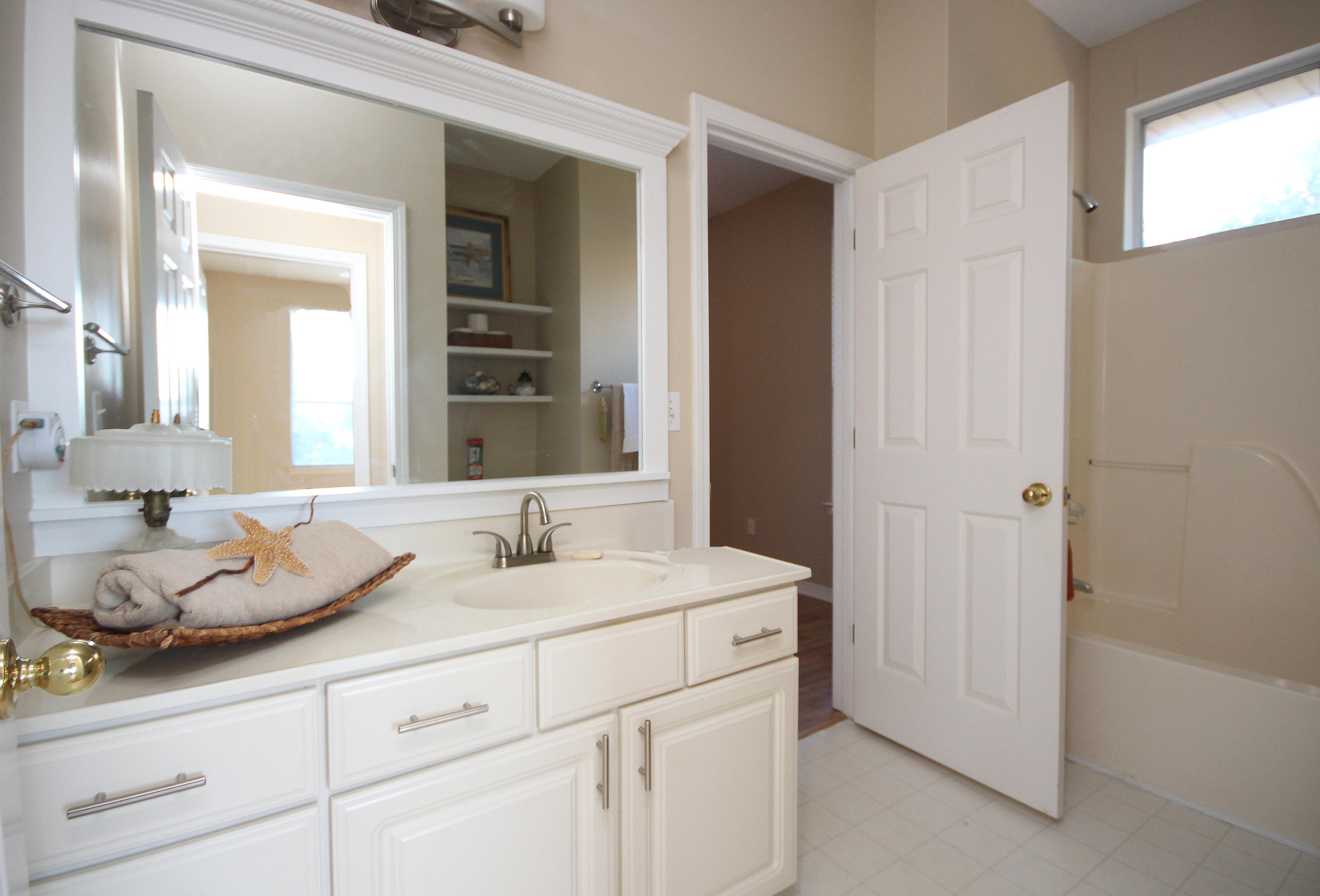 RIDGE WOOD MANOR - Residential