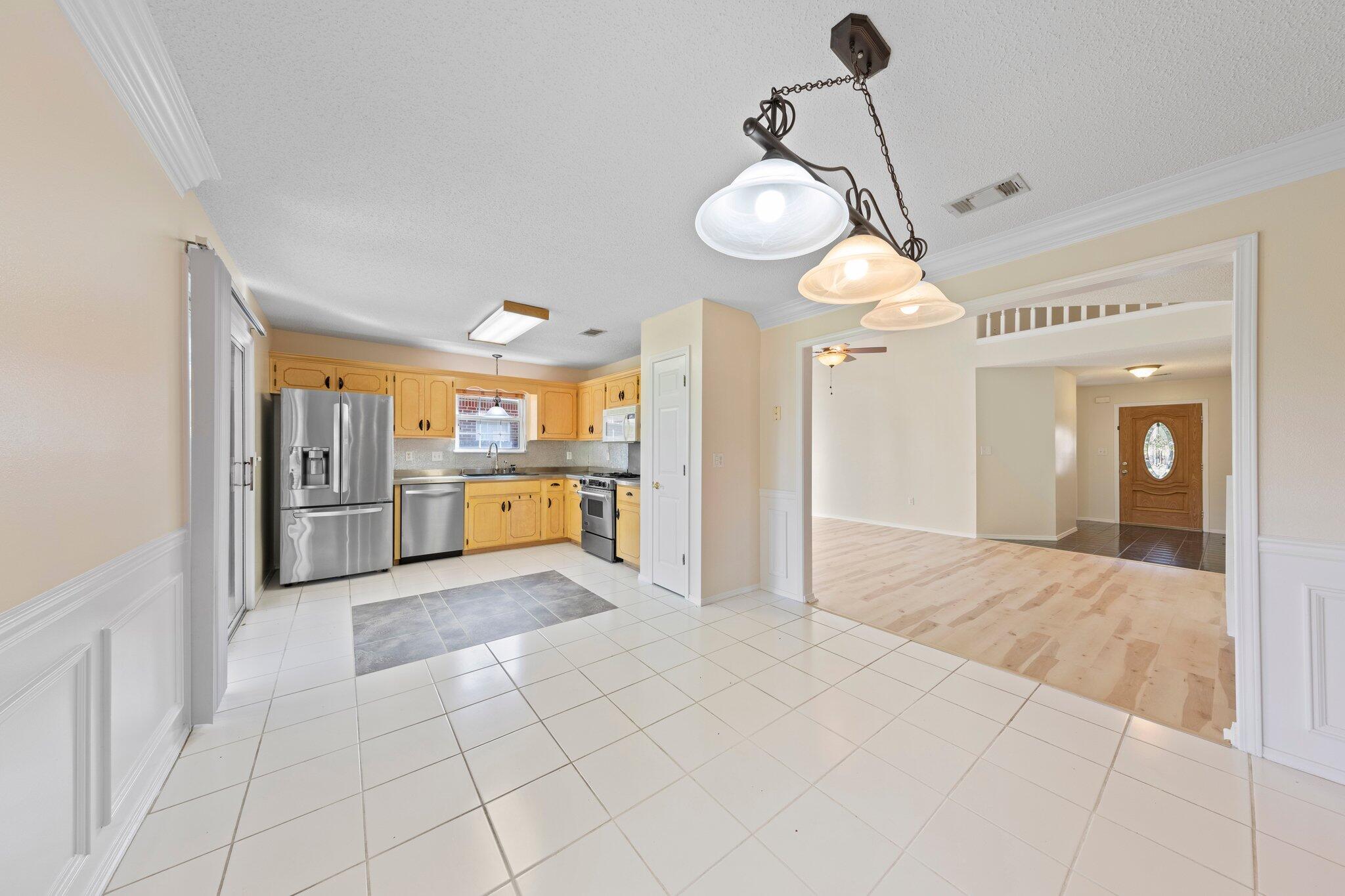 PARKWOOD COVE AT BLUEWATER BAY - Residential Lease