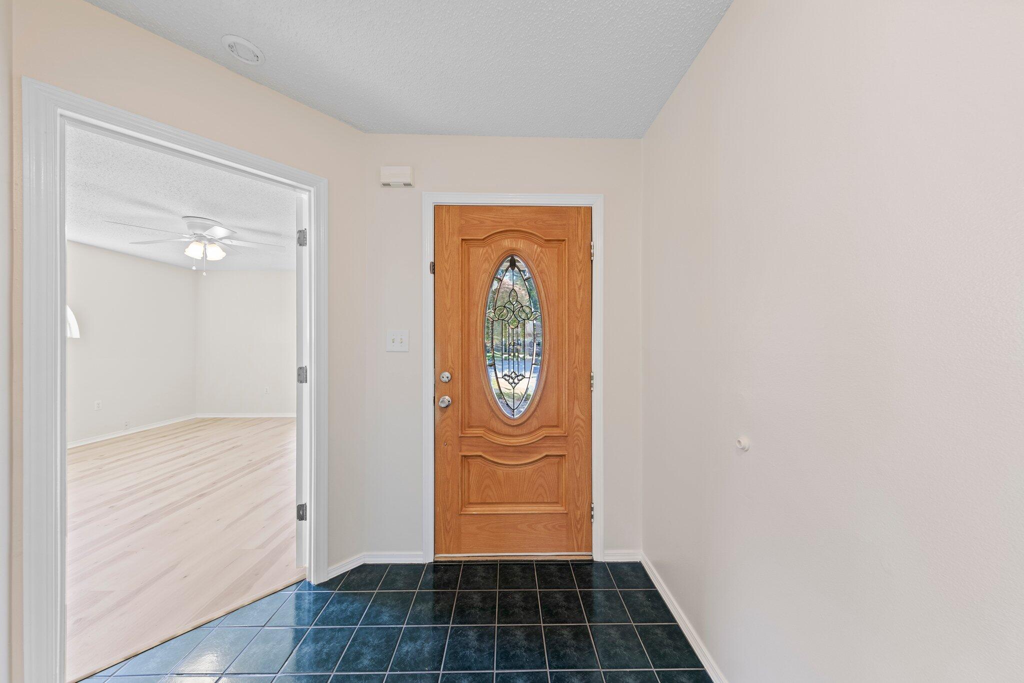 PARKWOOD COVE AT BLUEWATER BAY - Residential Lease