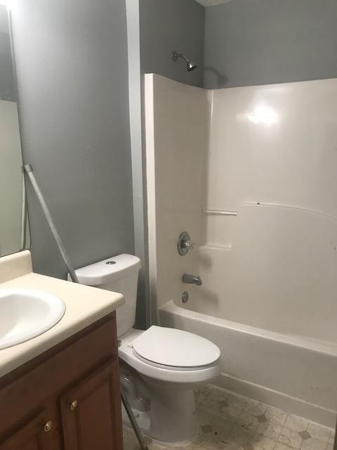 SULLIVANS ADDN TO CRESTVIEW - Residential