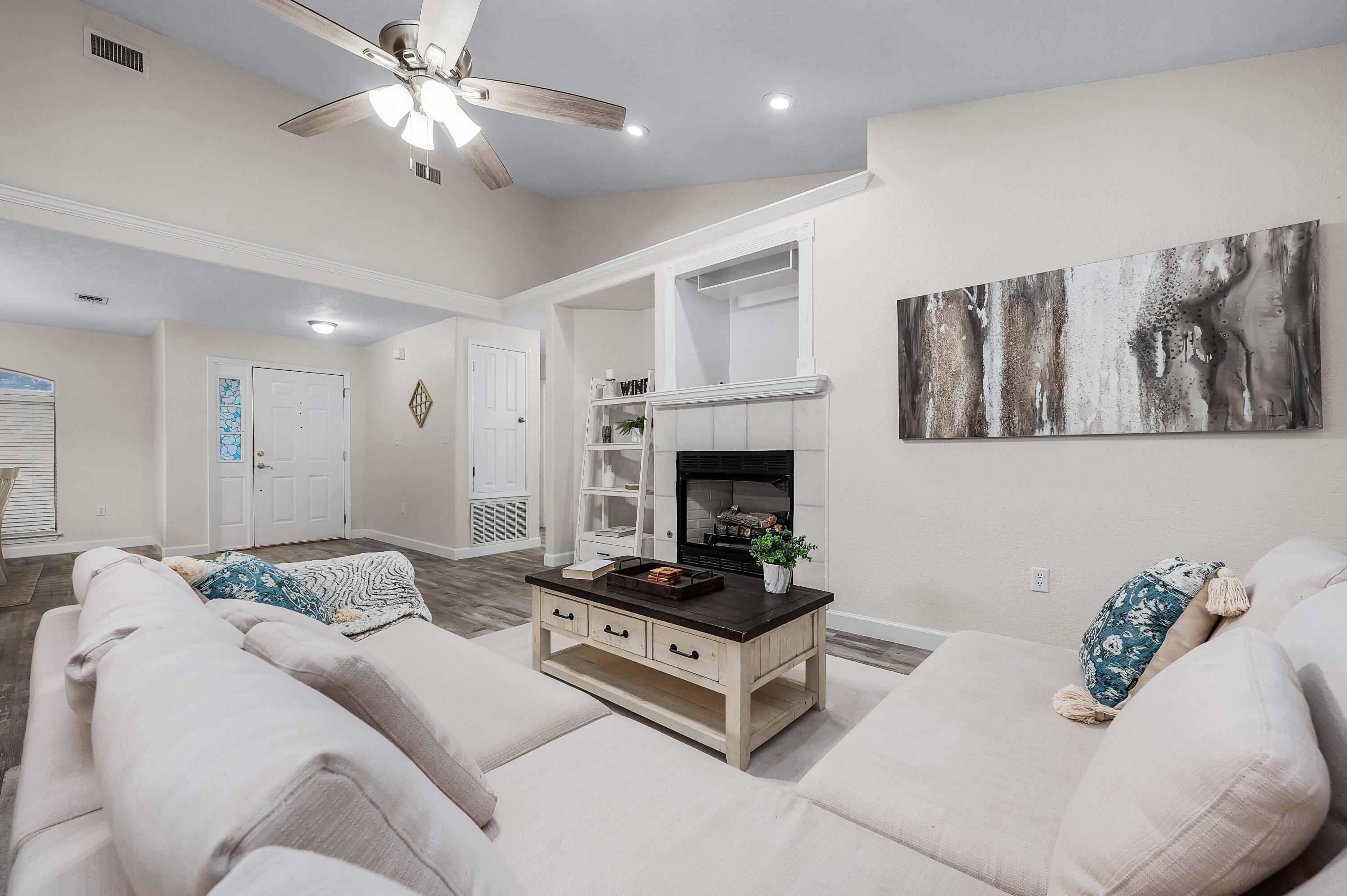 HOLLEY BY THE SEA - Residential