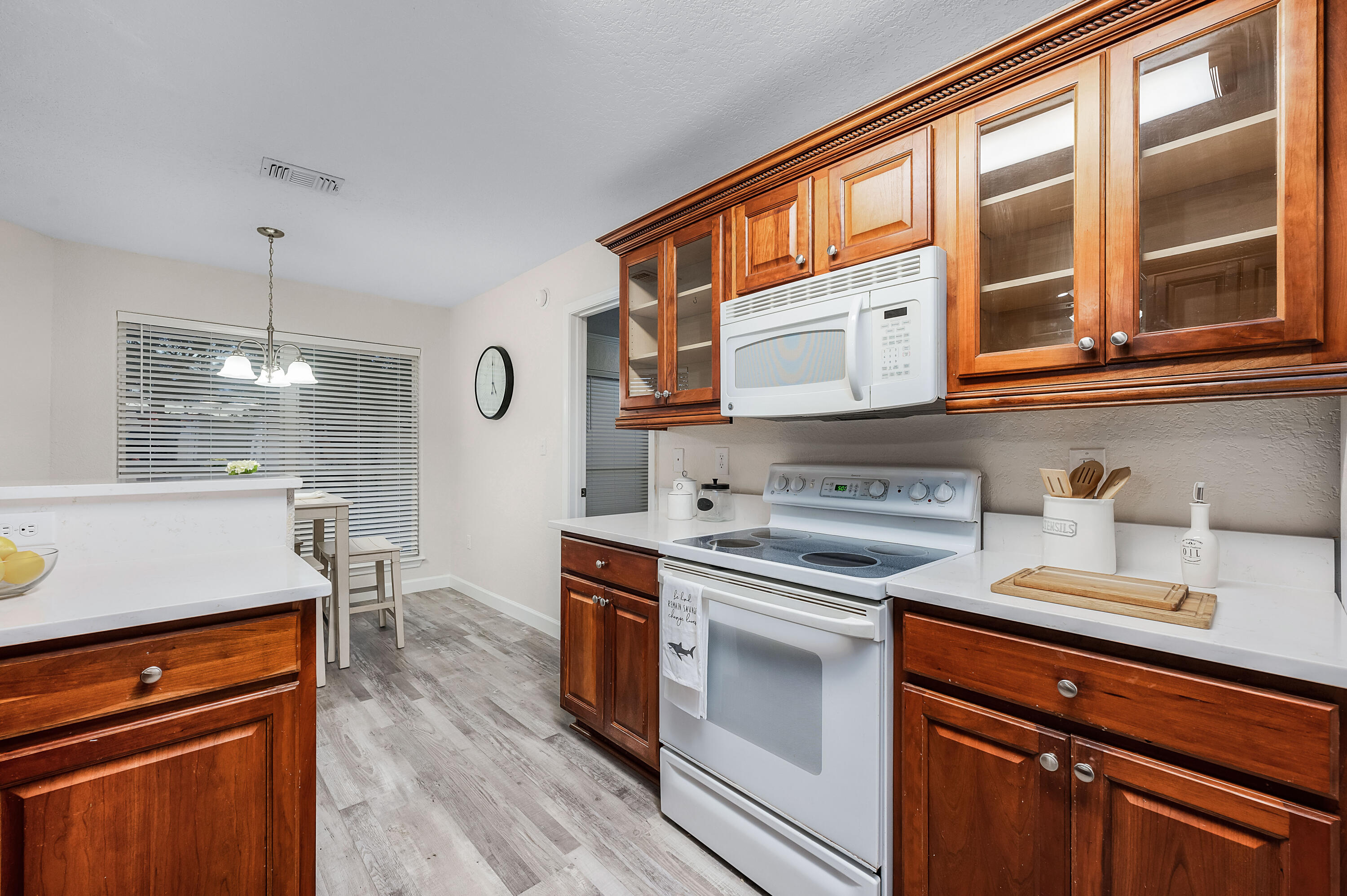 HOLLEY BY THE SEA - Residential