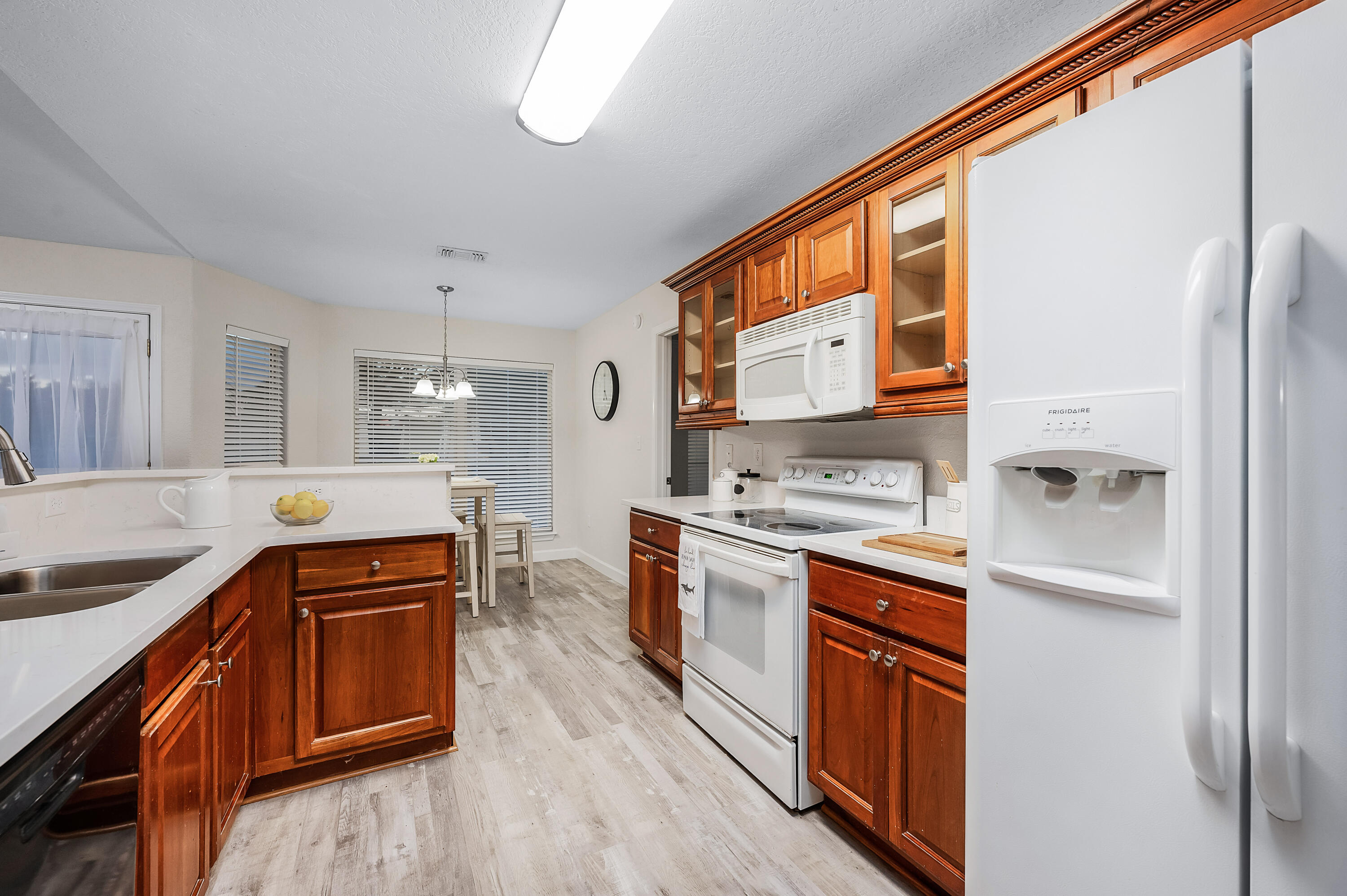 HOLLEY BY THE SEA - Residential