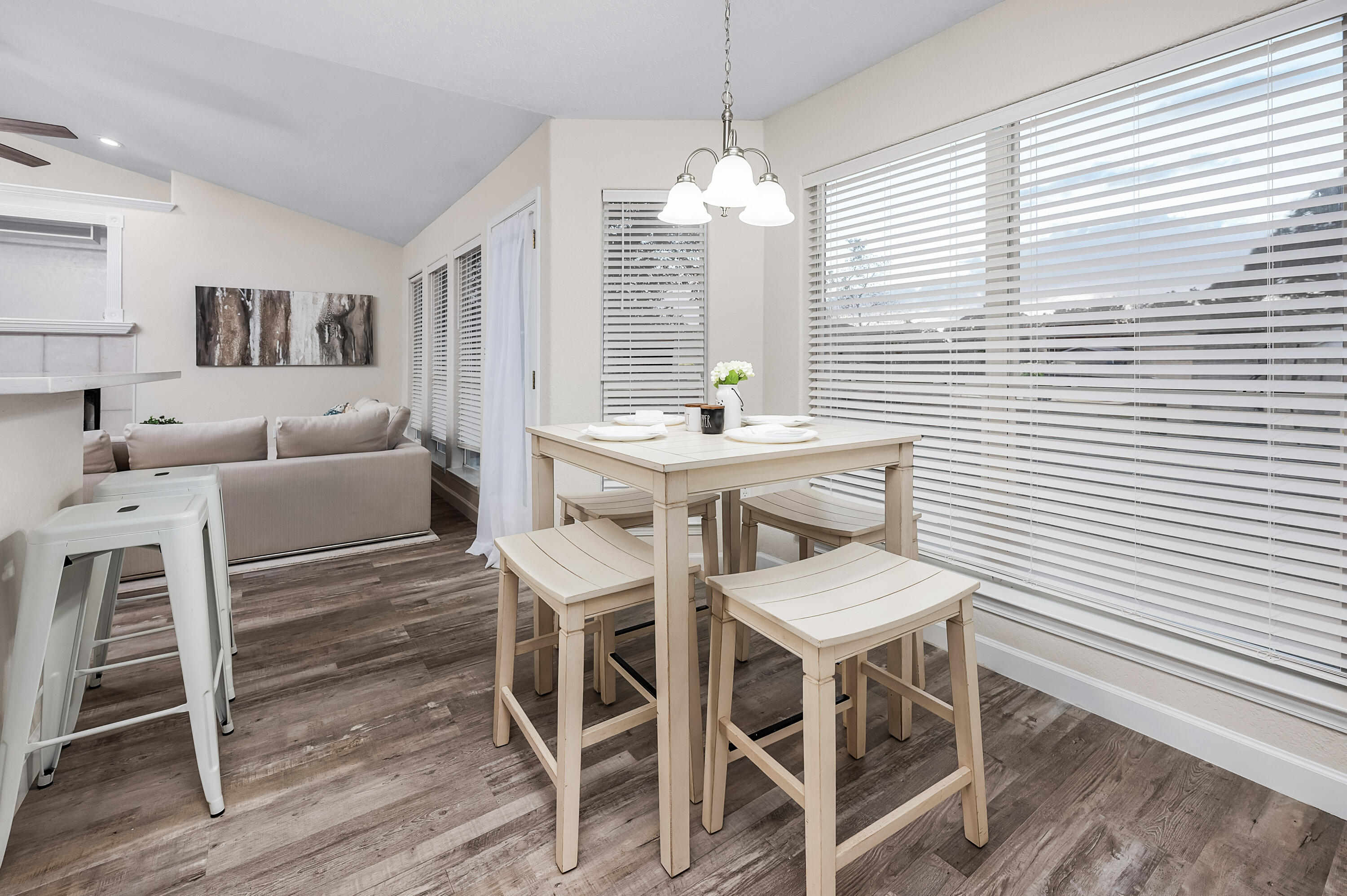 HOLLEY BY THE SEA - Residential