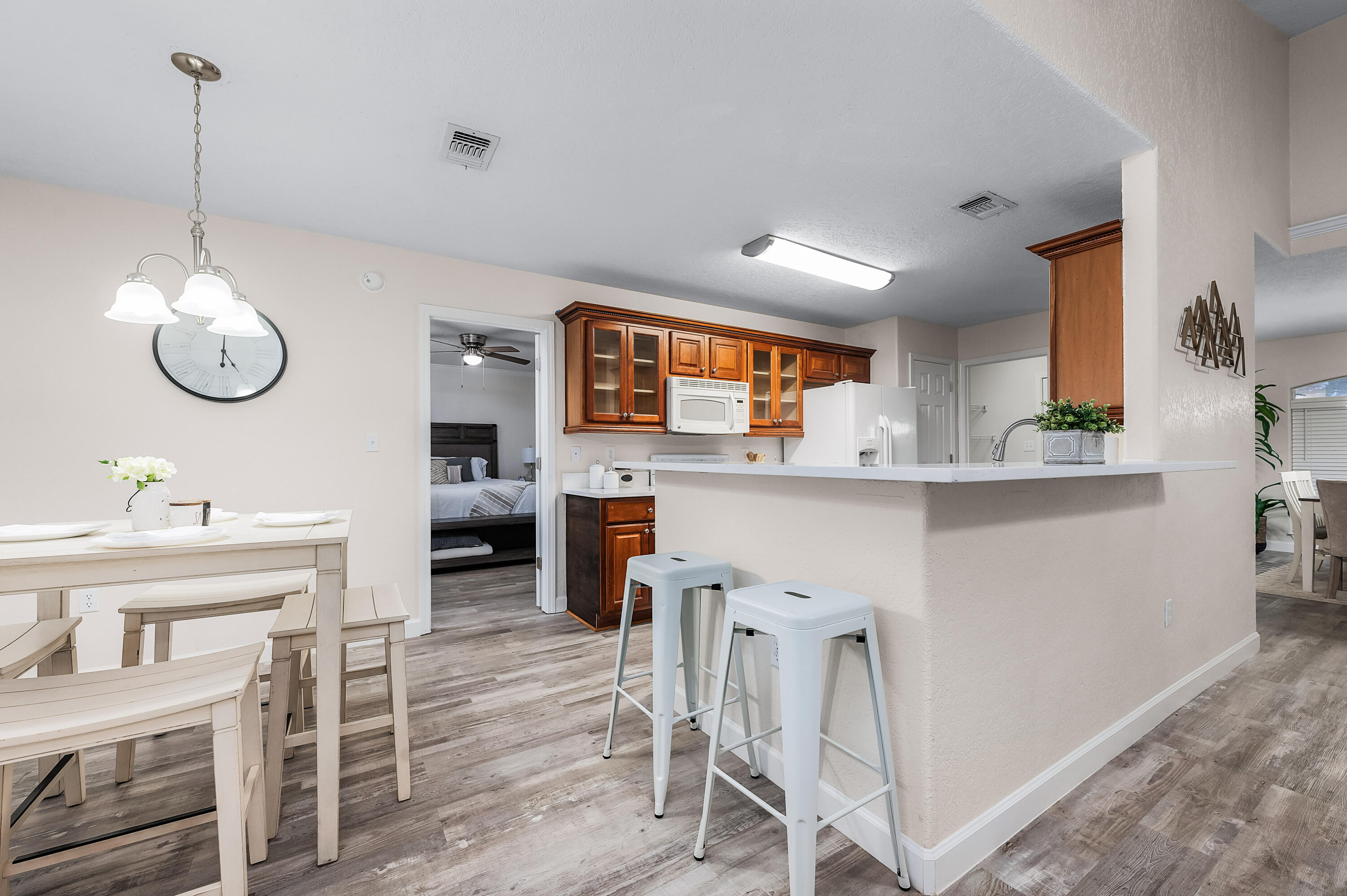 HOLLEY BY THE SEA - Residential