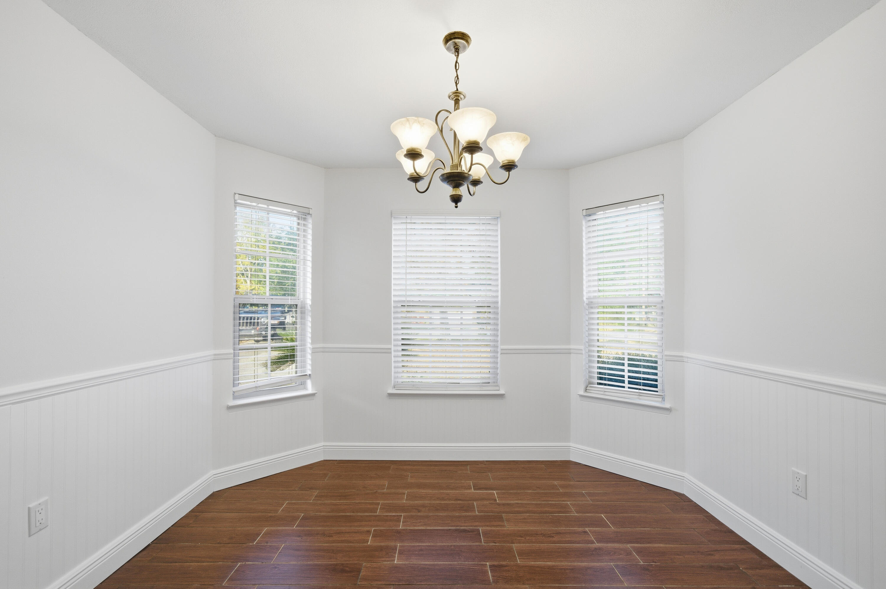 COUNTRYVIEW ESTATES 1ST ADDN - Residential