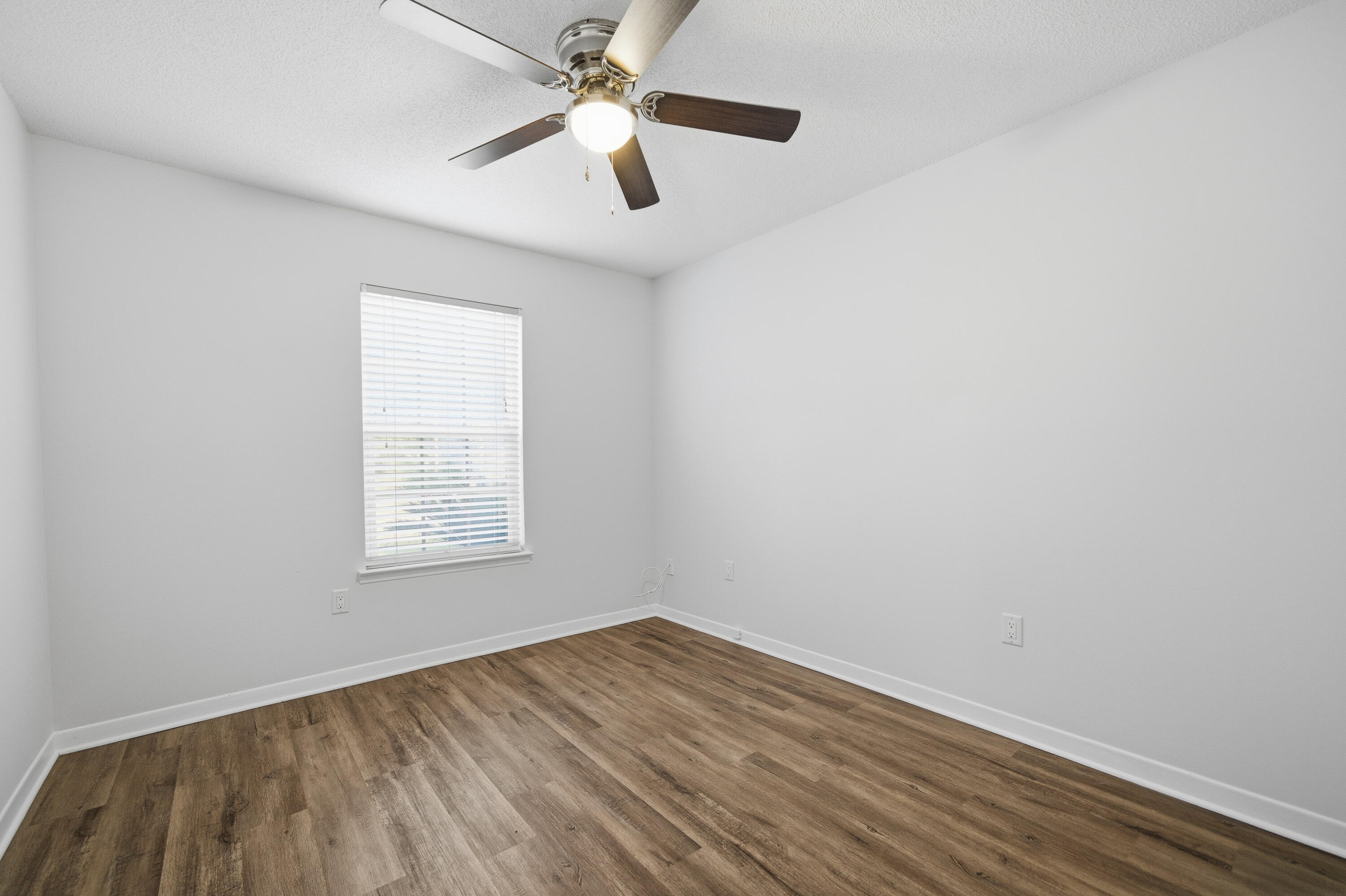 COUNTRYVIEW ESTATES 1ST ADDN - Residential