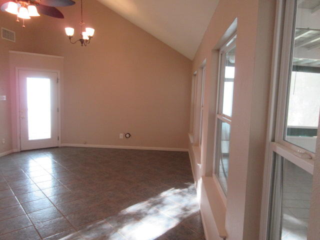 HUCK N TOMS - Residential