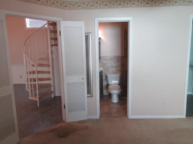 HUCK N TOMS - Residential