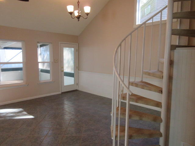 HUCK N TOMS - Residential