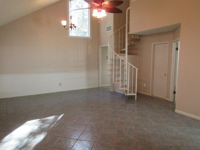 HUCK N TOMS - Residential