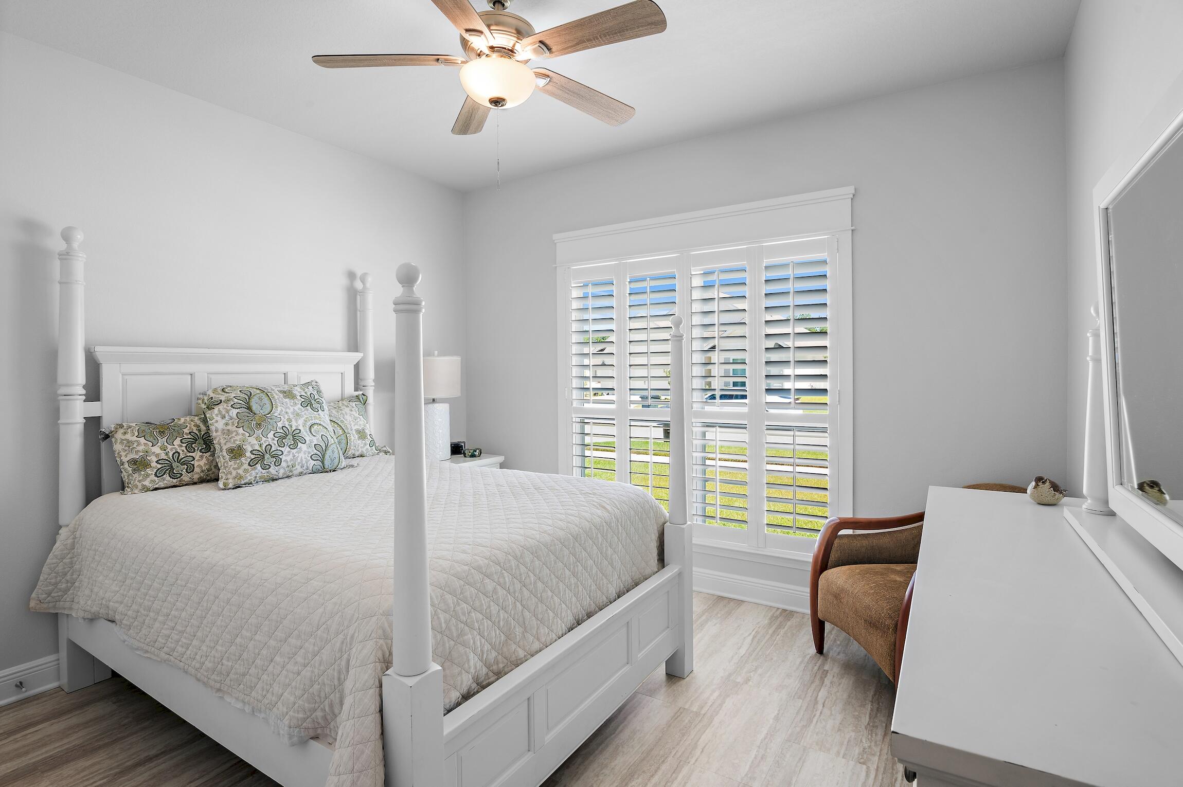 STONEGATE - Residential