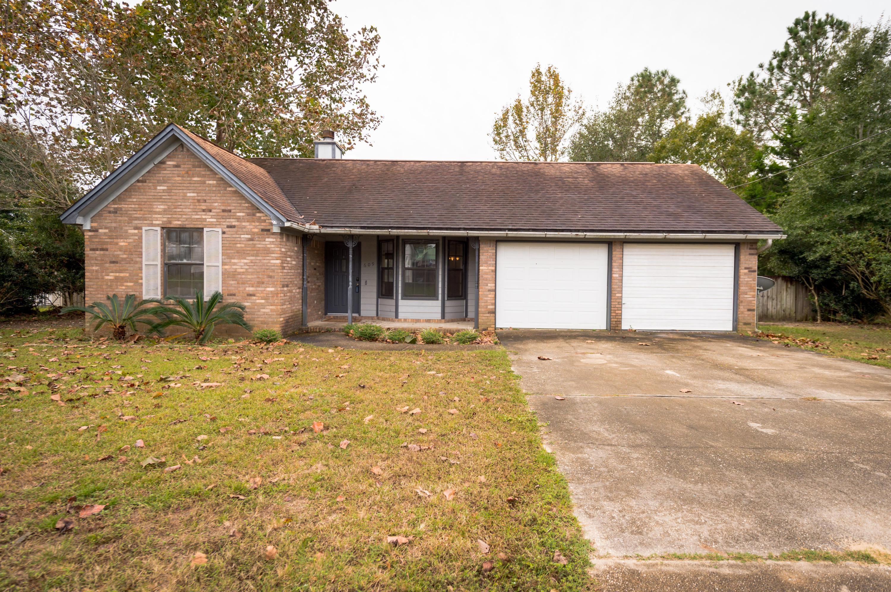 South of I-10 and located in Antioch school district! FLAT, 1/3 acre lot with IN-GROUND pool! Nicely updated kitchen with custom cabinets, glass backsplash, granite countertops, and stainless steel appliances. Luxury vinyl plank in living, kitchen, and master installed last year- laminate and tile throughout the remainder of the home- no carpet! Great home in a convenient location.Heated and cooled sunroom included in square footage measurement.All measurements are approximate and any information deemed important to be verified by buyer.