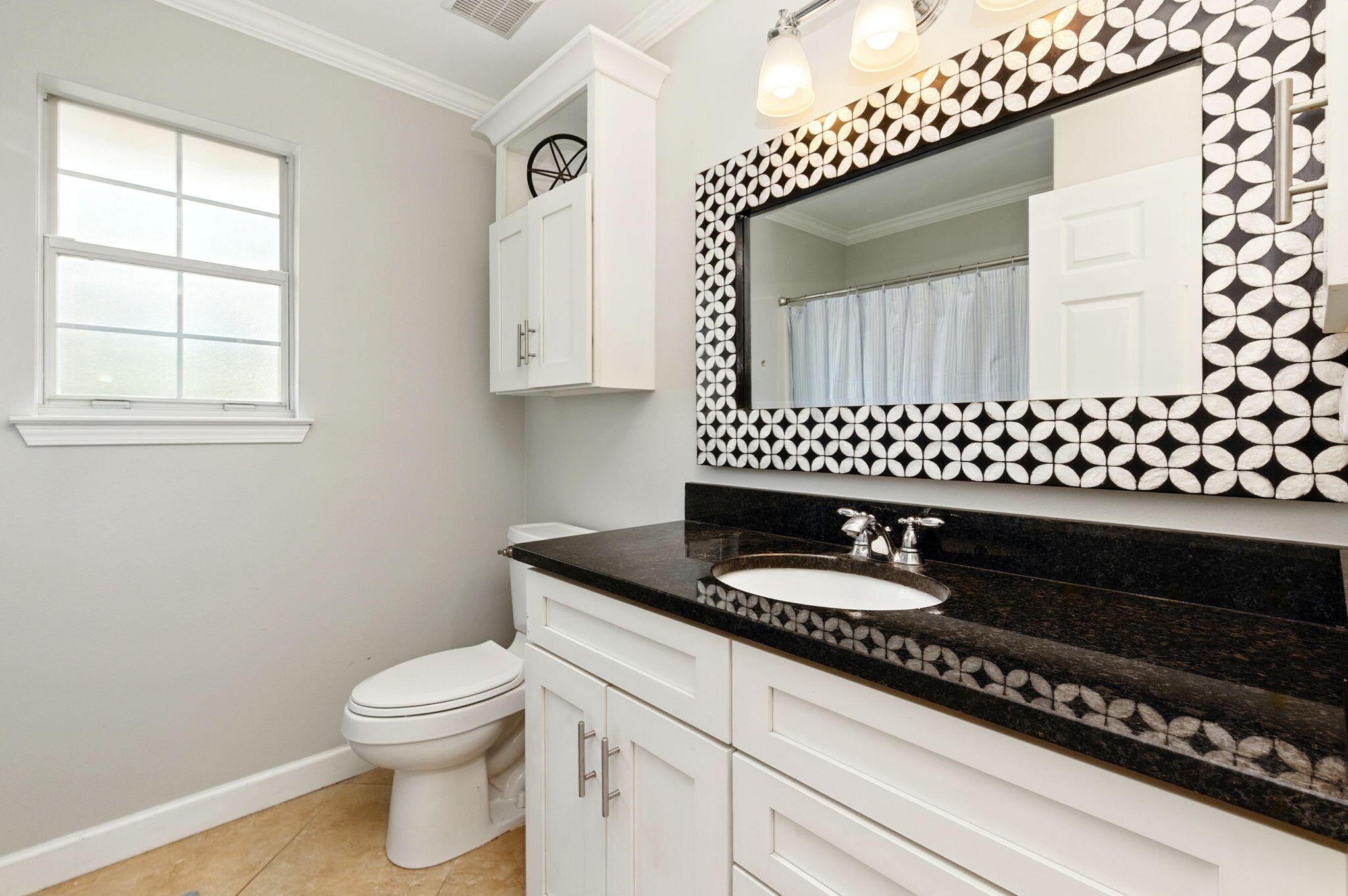 HIDDEN PINES S/D - Residential Lease