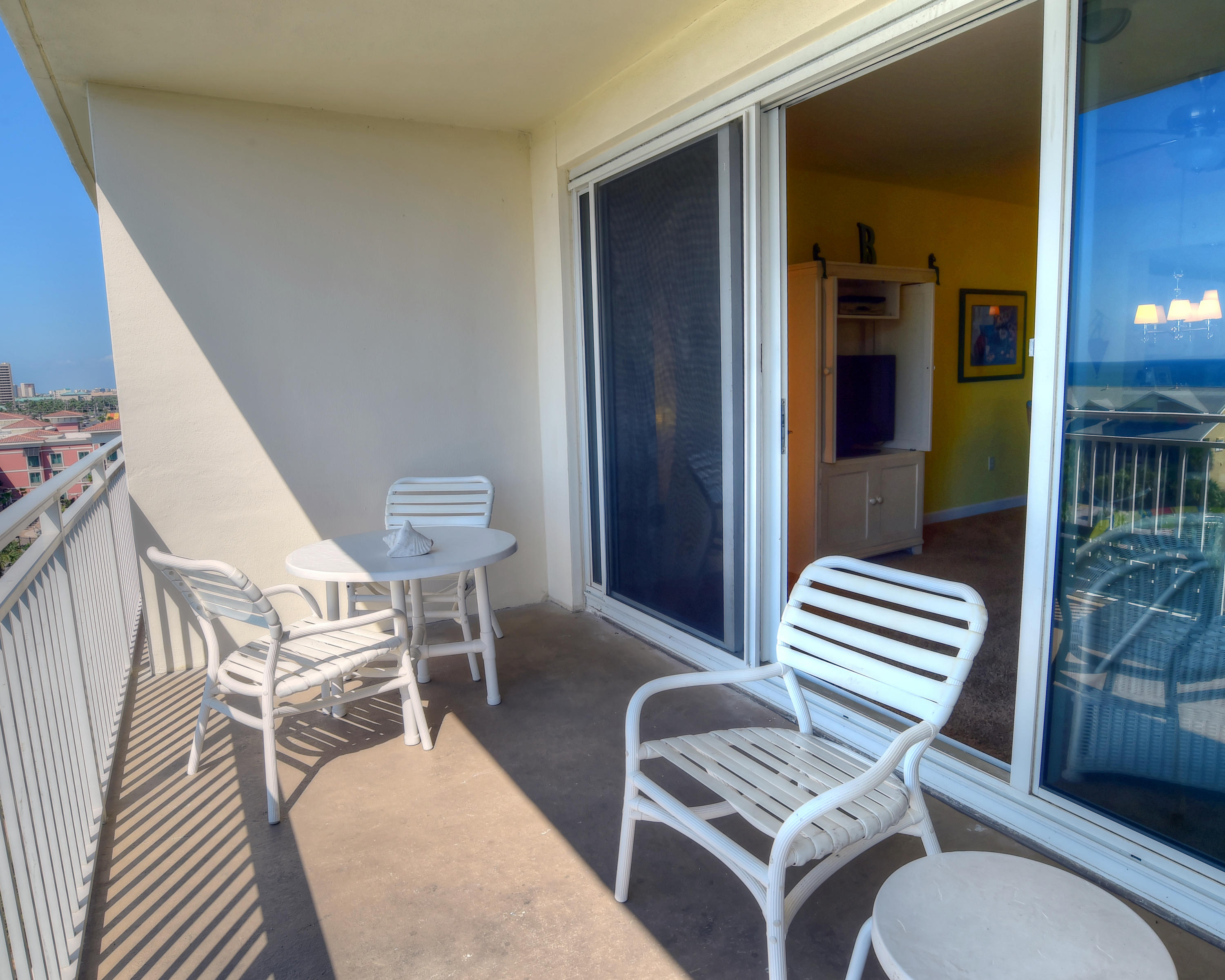 STERLING SHORES - Residential