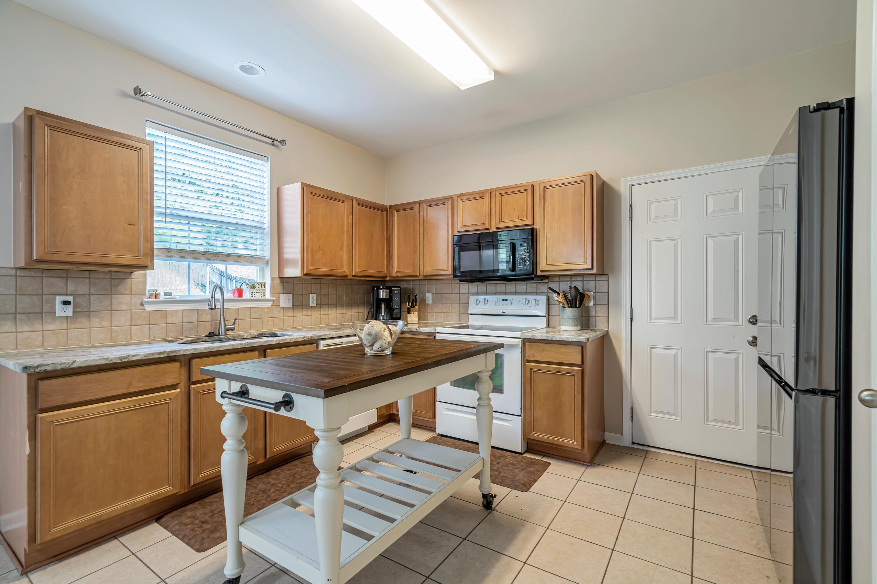 SANDY RIDGE ESTATES - Residential