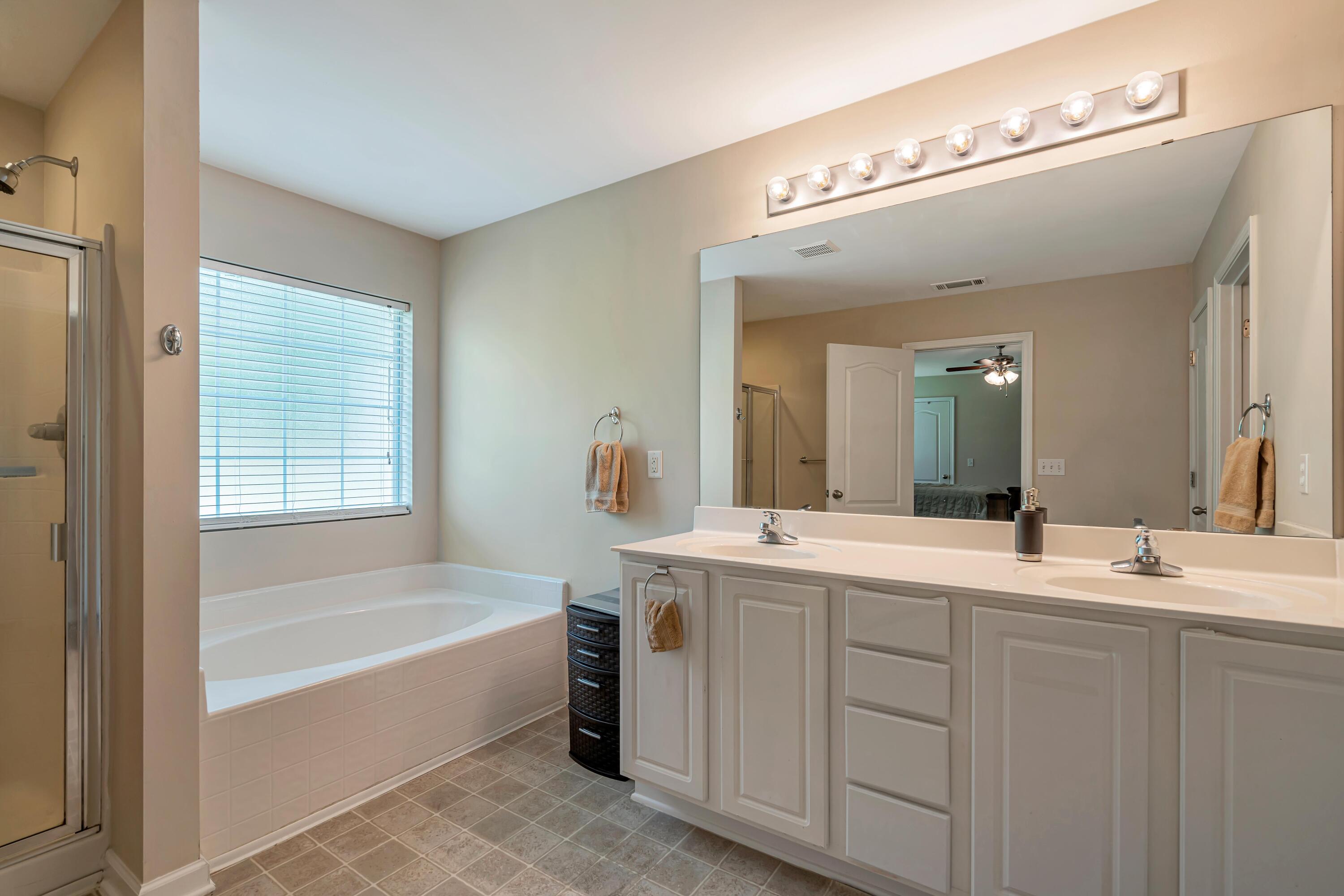 SANDY RIDGE ESTATES - Residential