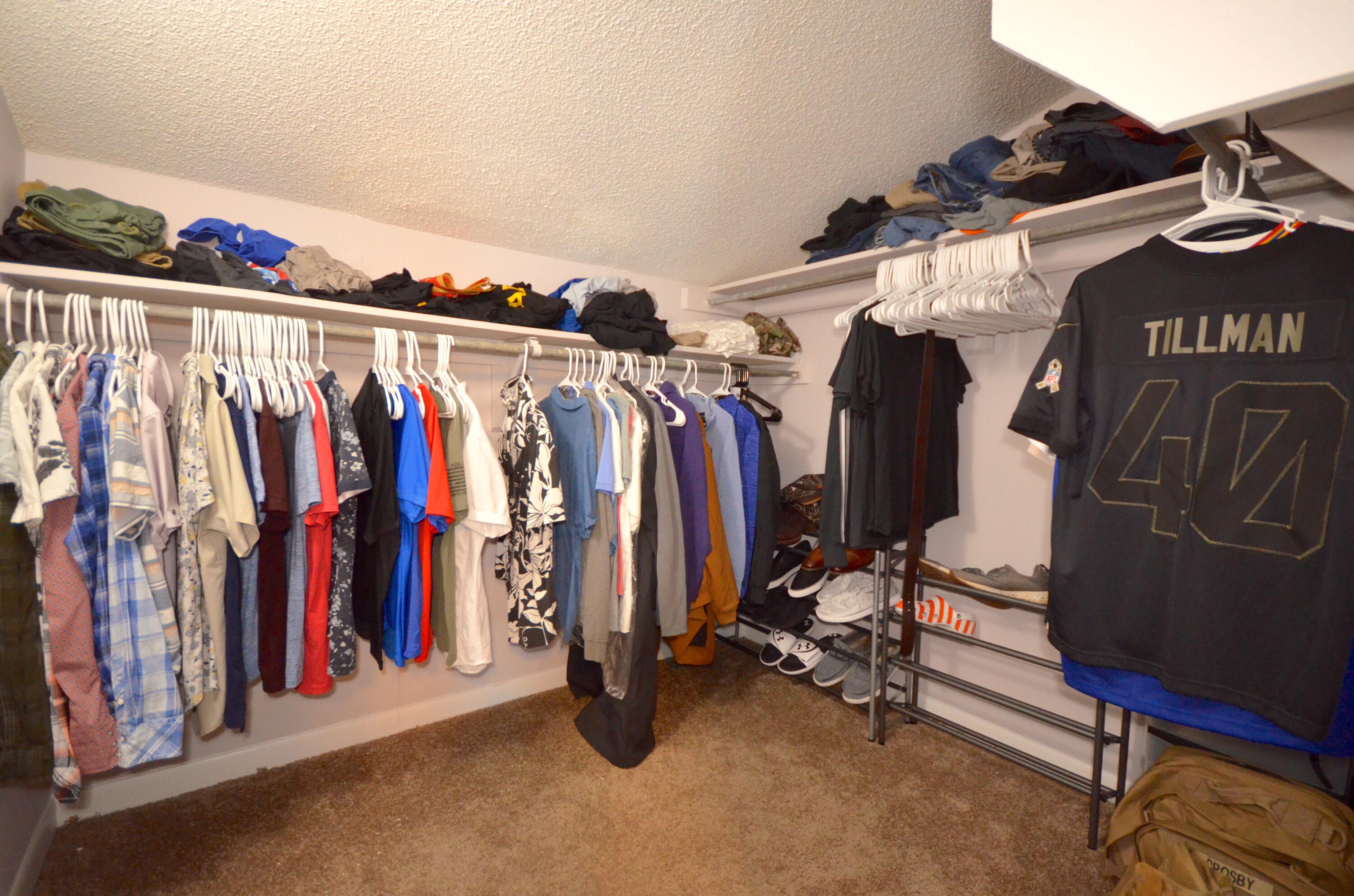 VIKING MANOR PH 1 - Residential