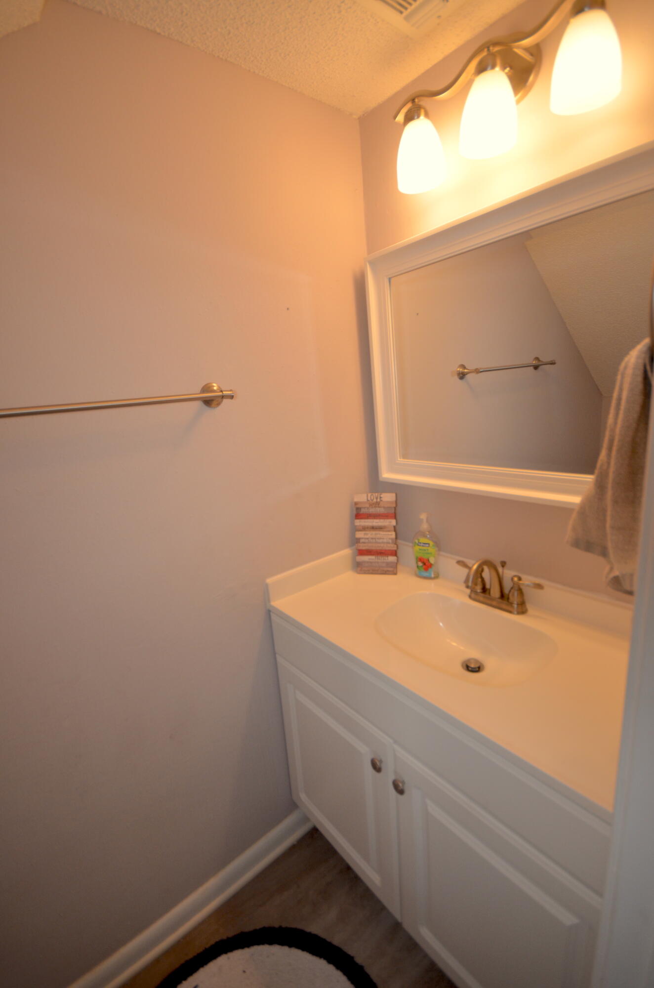 VIKING MANOR PH 1 - Residential