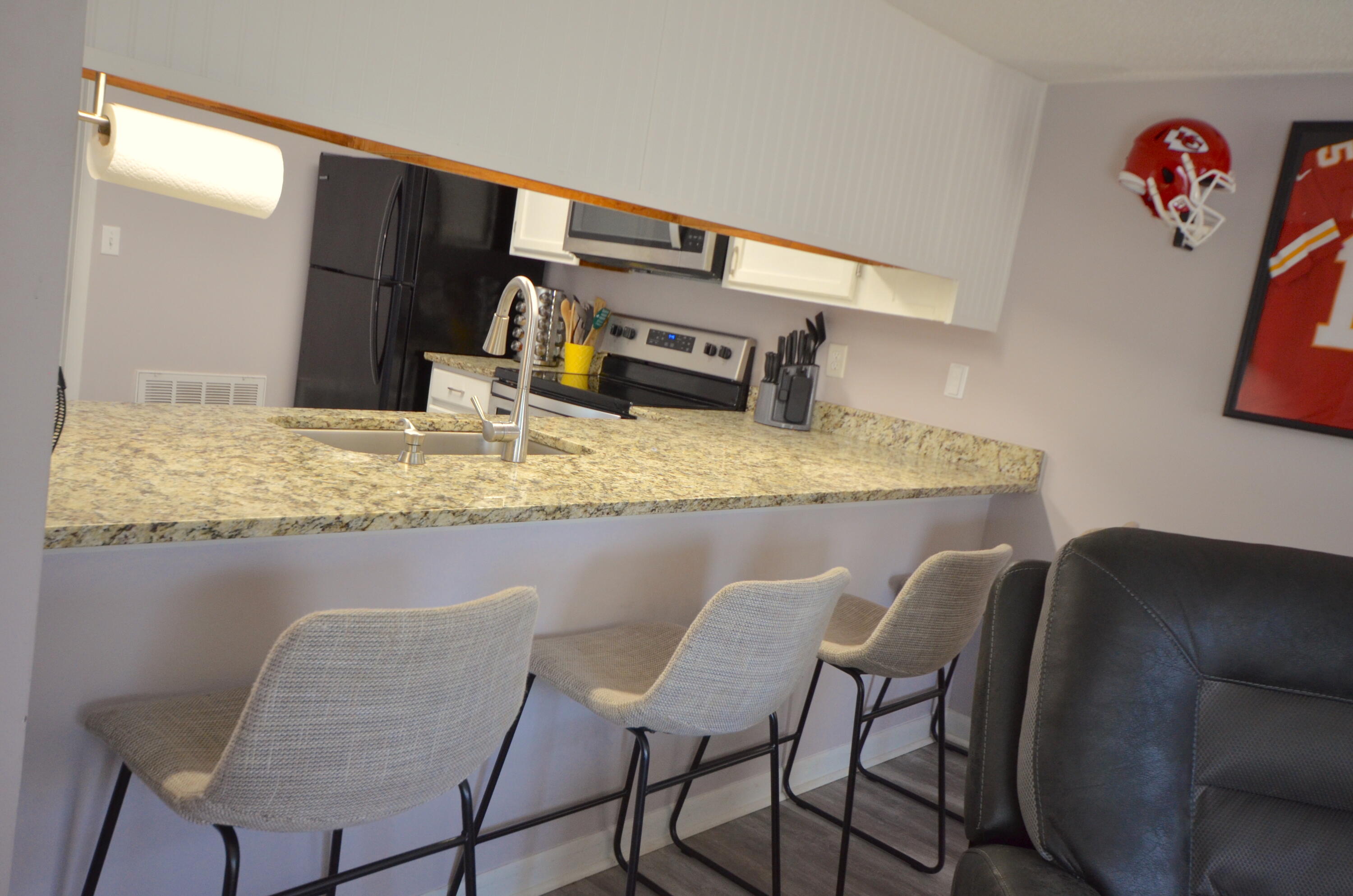 VIKING MANOR PH 1 - Residential