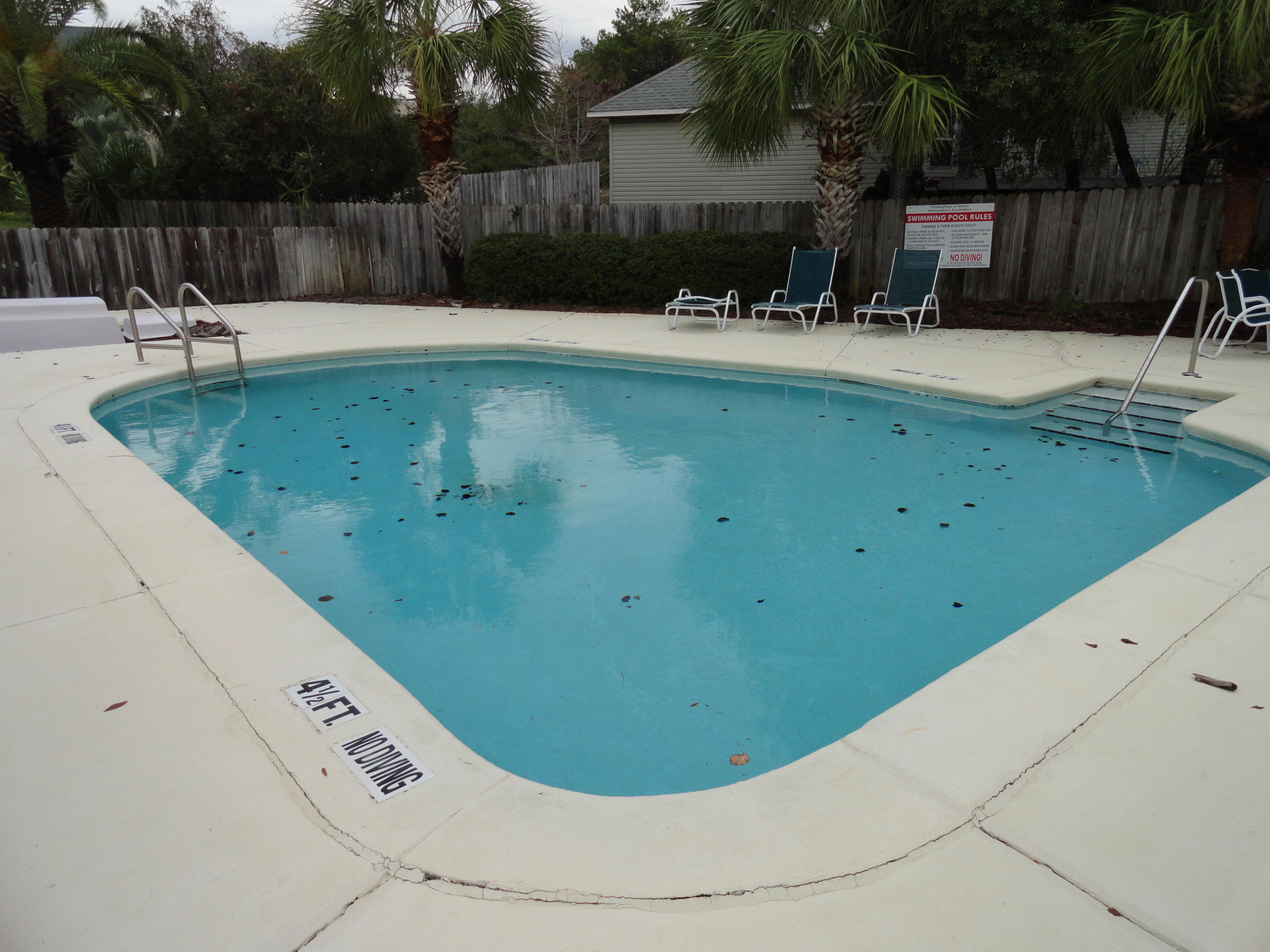 PELICAN PLACE T/H EAST - Residential