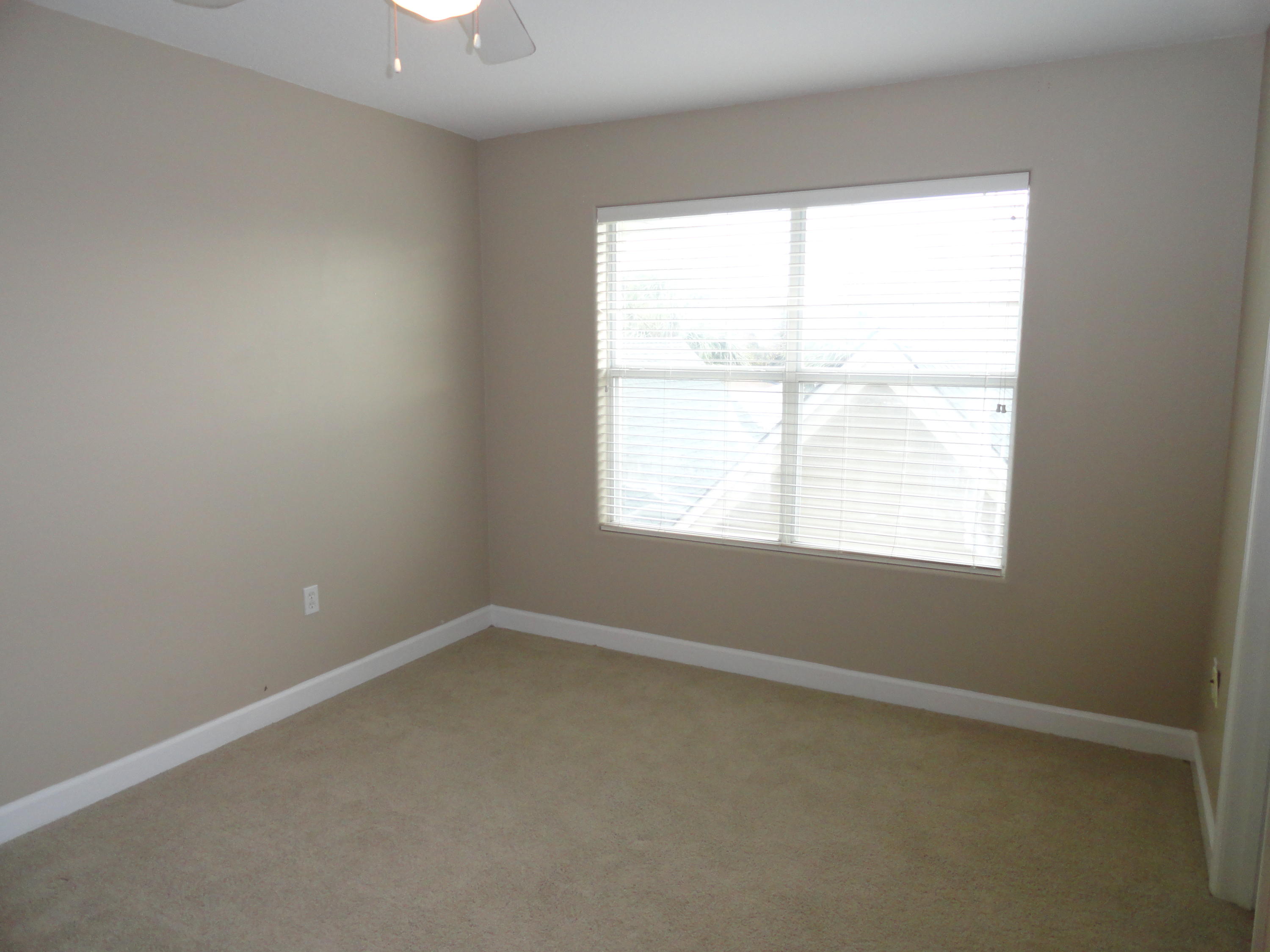 PELICAN PLACE T/H EAST - Residential